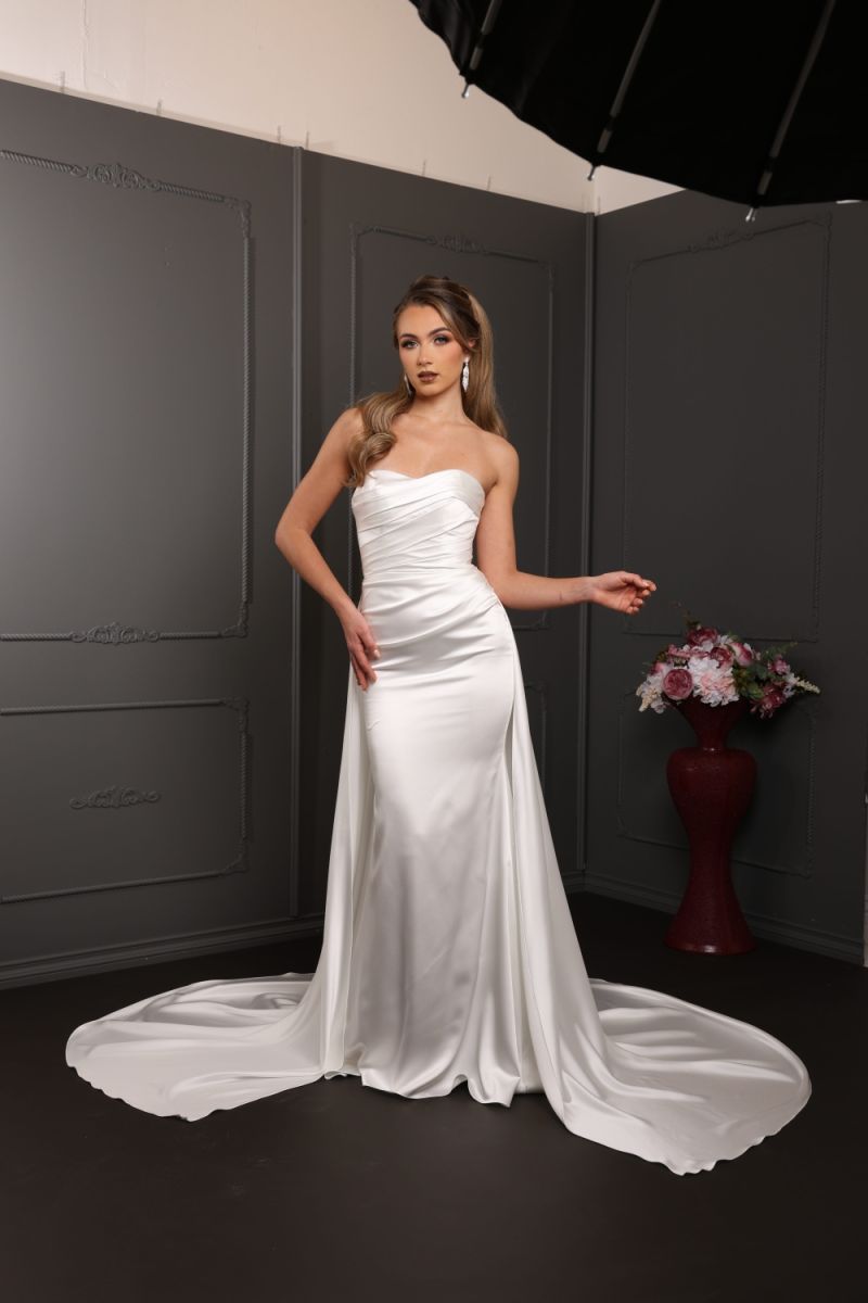 Sweetheart Floor-Length with Train Satin Formal Sheath Column May Queen RQ8238