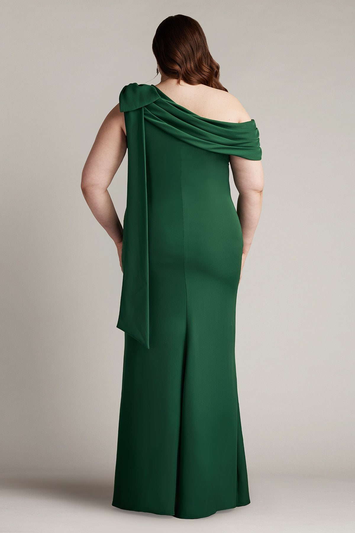 Tadashi Shoji ALG18371LQ Fitted Formal Plus Size Evening Dress