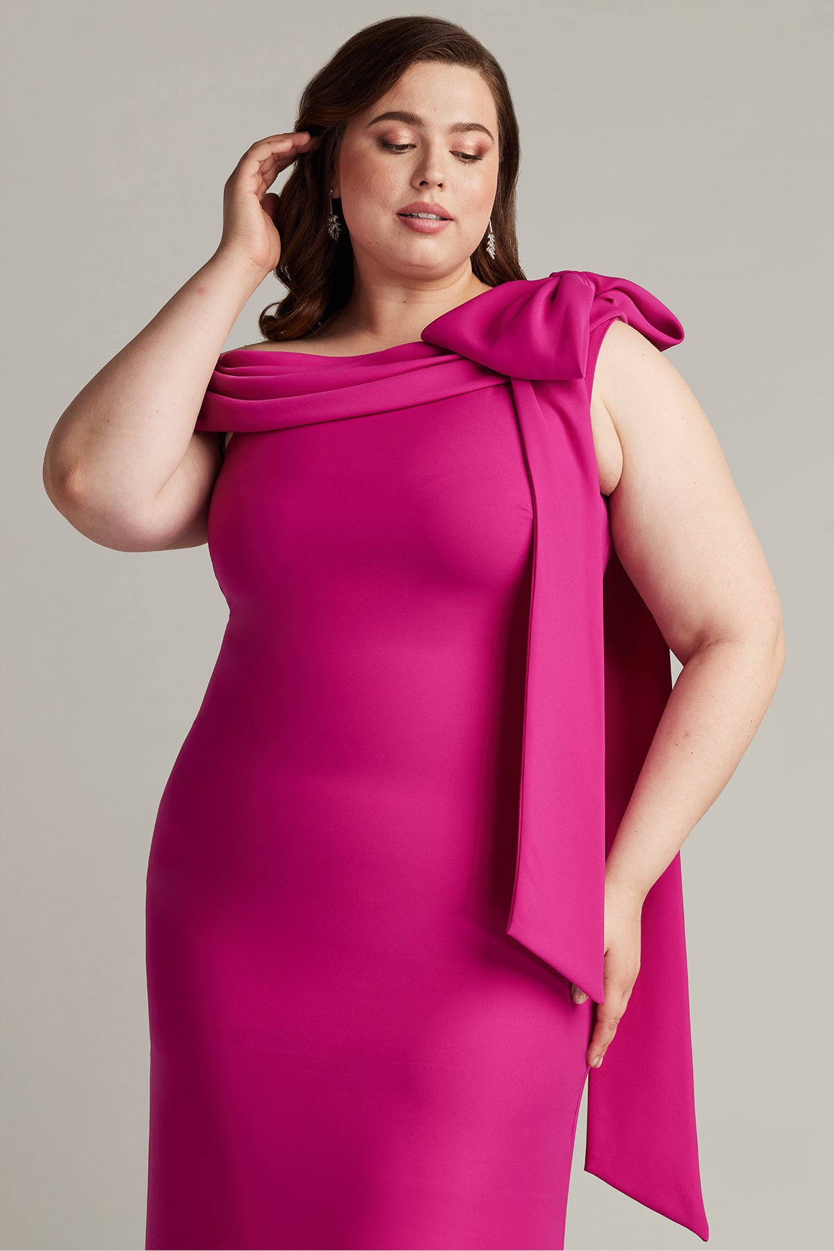 Tadashi Shoji ALG18371LQ Fitted Formal Plus Size Evening Dress