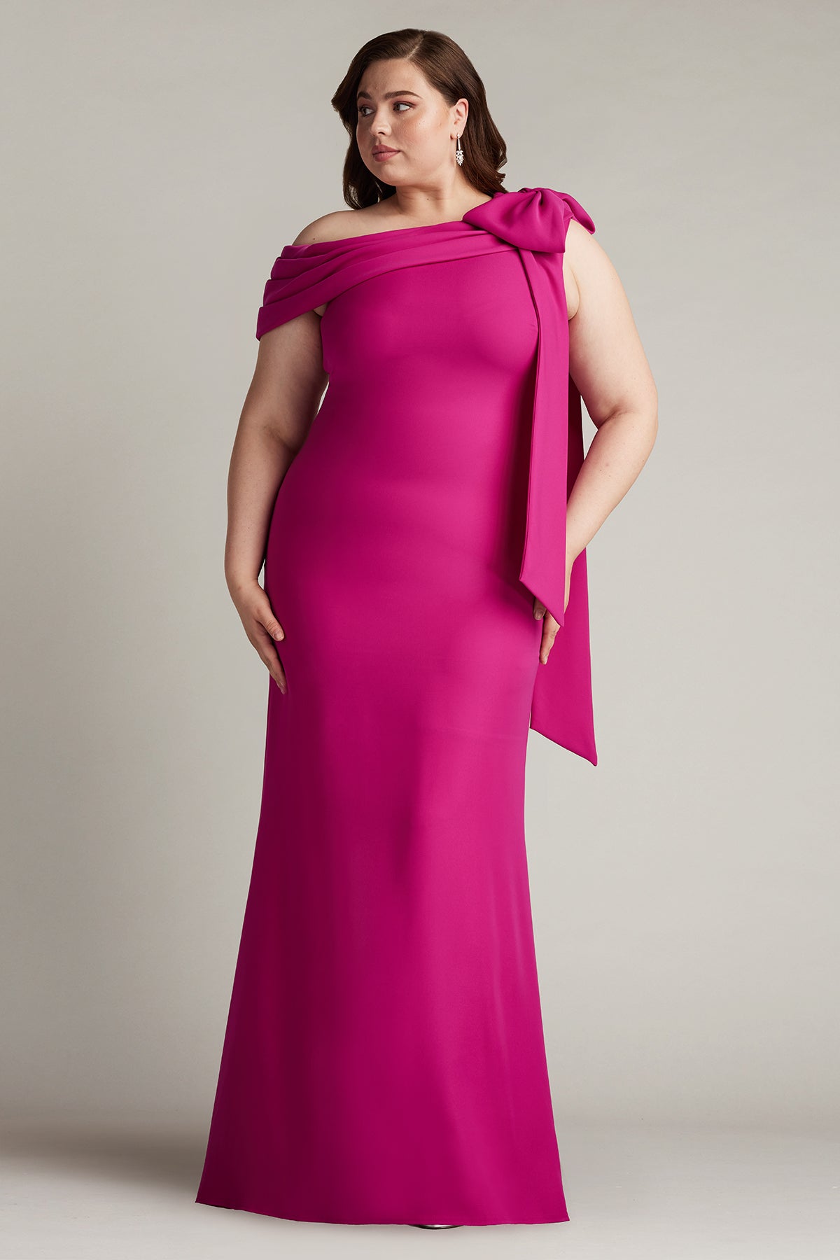 Tadashi Shoji ALG18371LQ Fitted Formal Plus Size Evening Dress