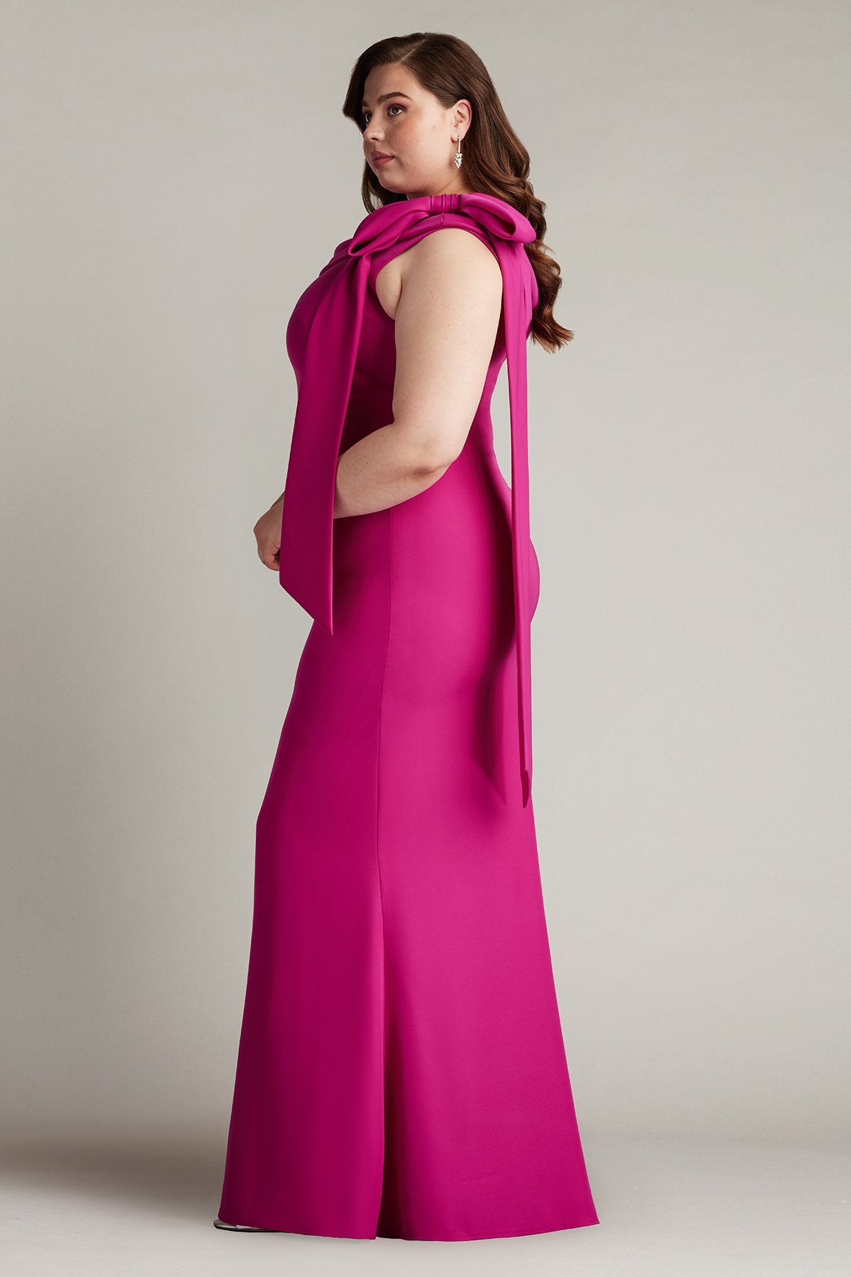 Tadashi Shoji ALG18371LQ Fitted Formal Plus Size Evening Dress