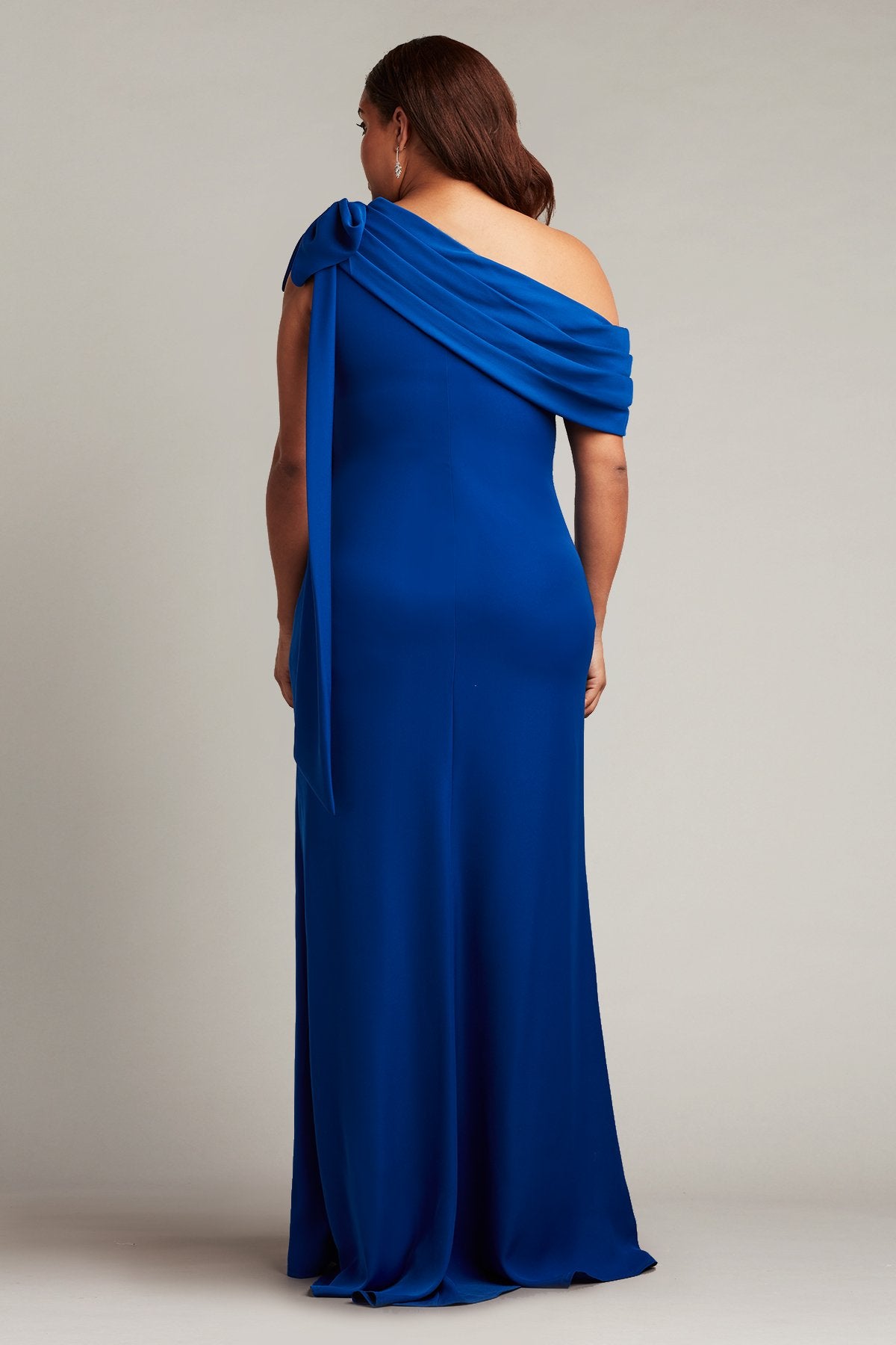 Tadashi Shoji ALG18371LQ Fitted Formal Plus Size Evening Dress