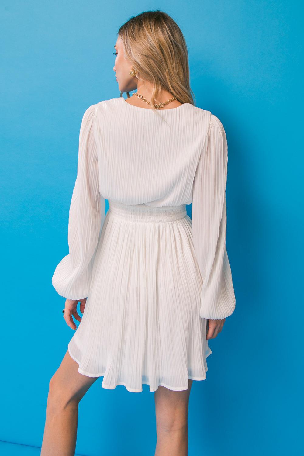 V-Neck Mini Chiffon Cocktail A-Line Flying Tomato ID19310