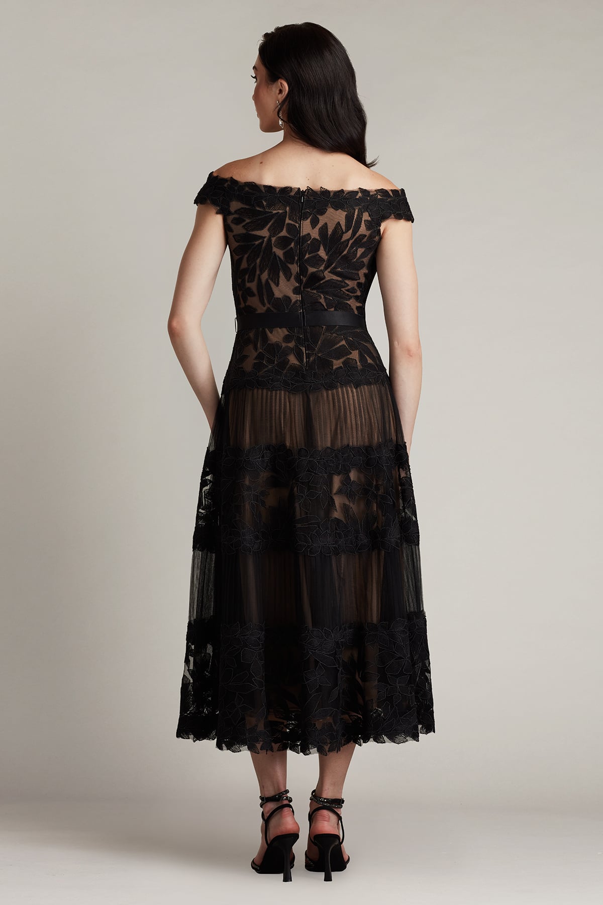 Cocktail Dresses Short Floral Tea Length A Line Cocktail Dress Tadashi Shoji BLA19999MD Black/Nude