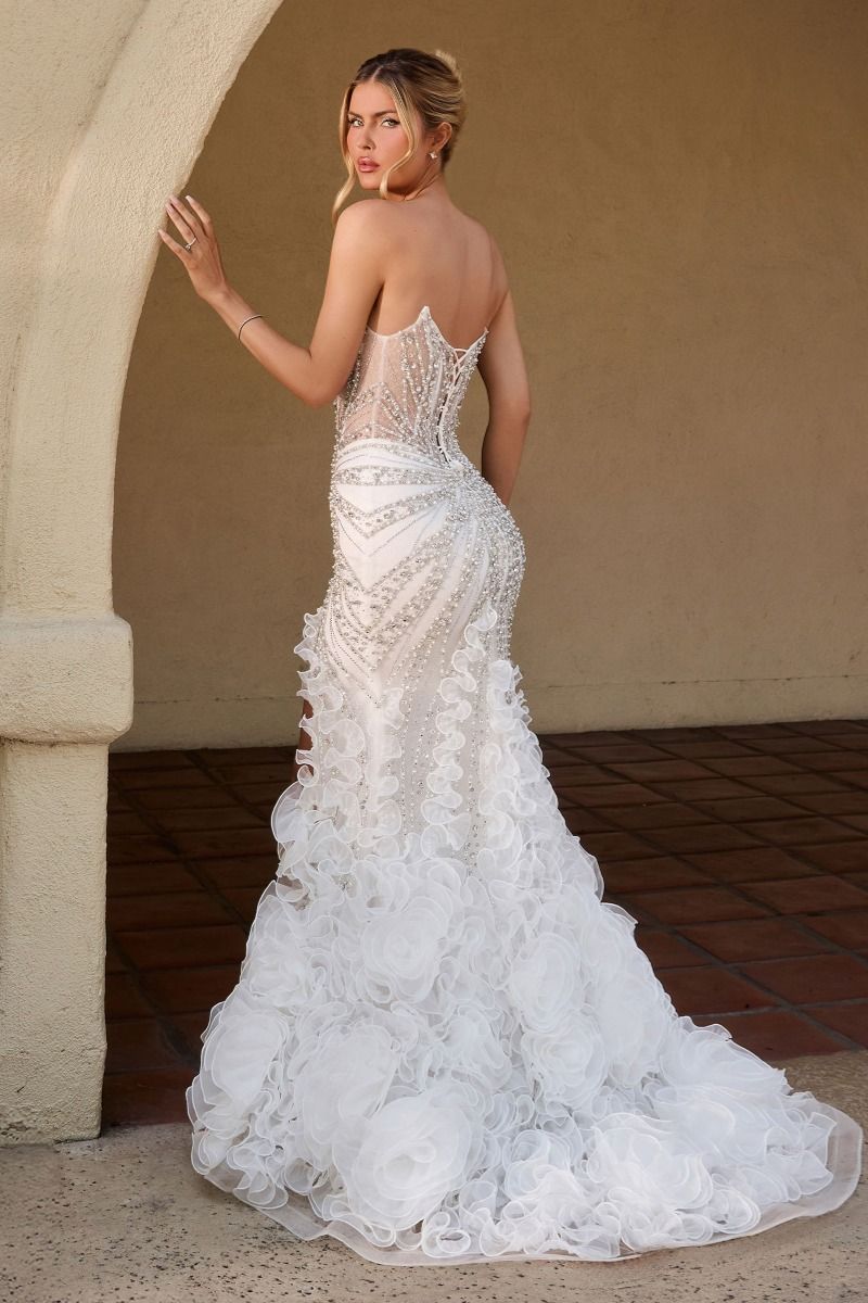 Strapless Curved Neck Floor-Length Tulle Wedding Dress Mermaid/Trumpet LaDivine CC2488W