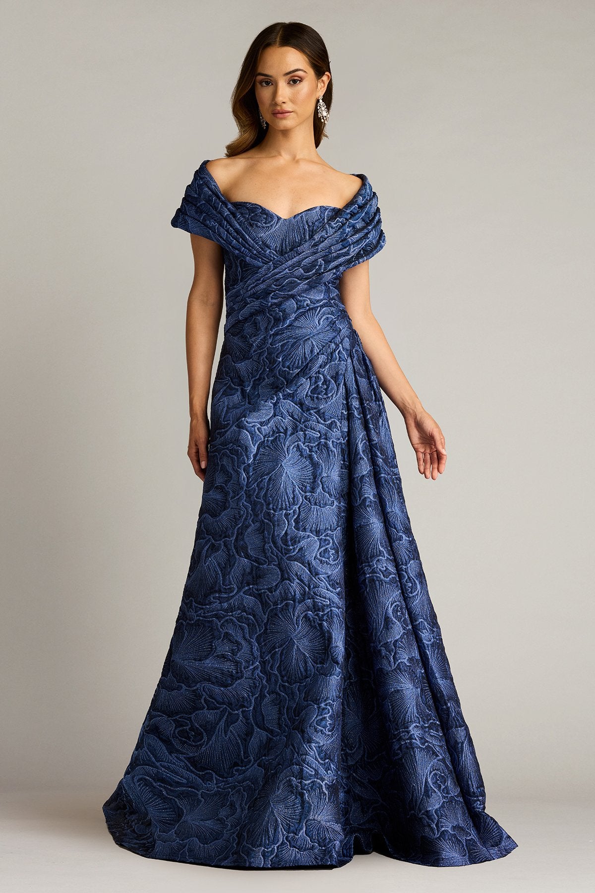 Tadashi Shoji CHN25179L Midnight 16 Sale The Dress Outlet Tadashi Shoji CHN25179L Midnight 16 Sale The Dress Outlet