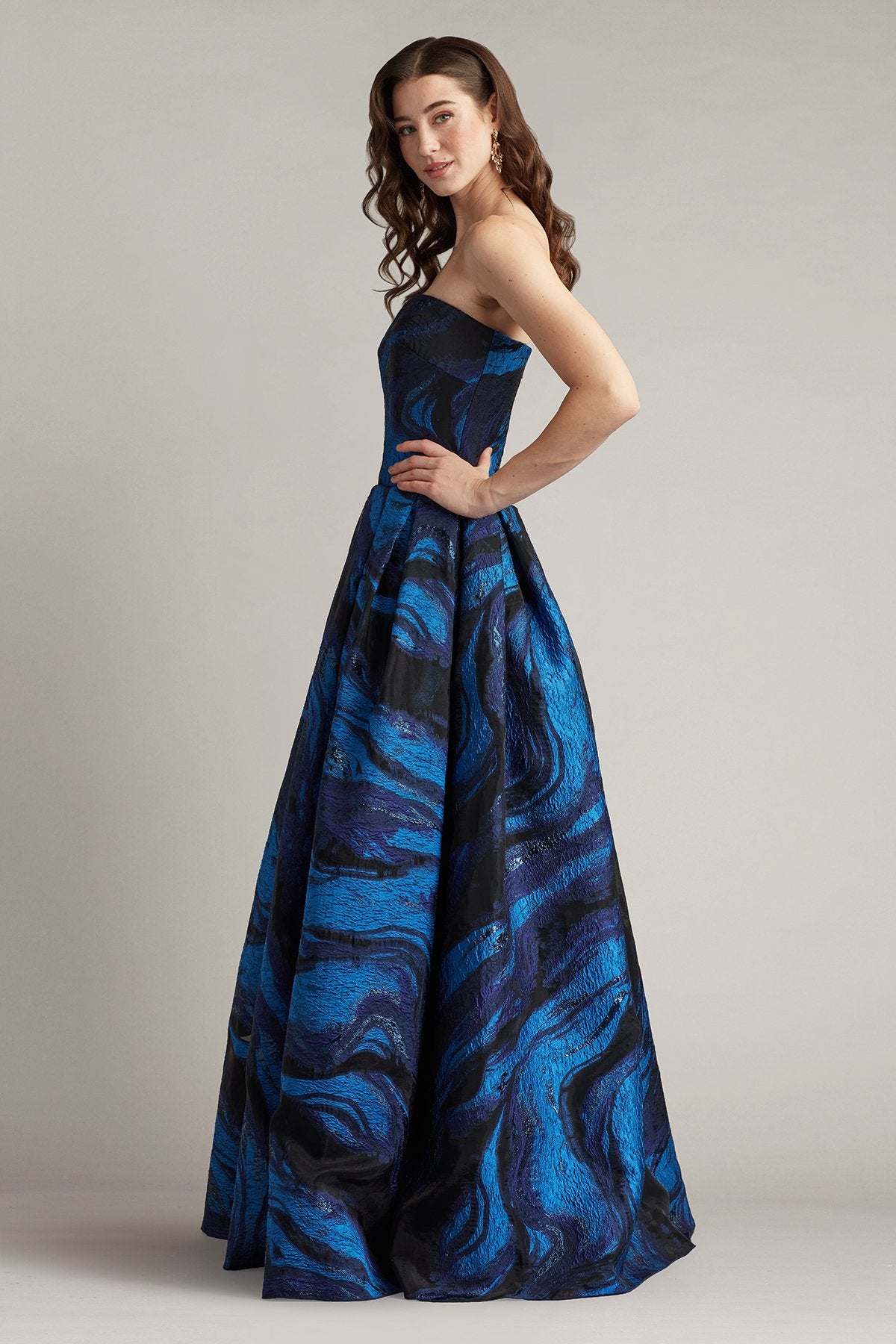 Tadashi Shoji CIH25501L Long Formal Print Evening Dress