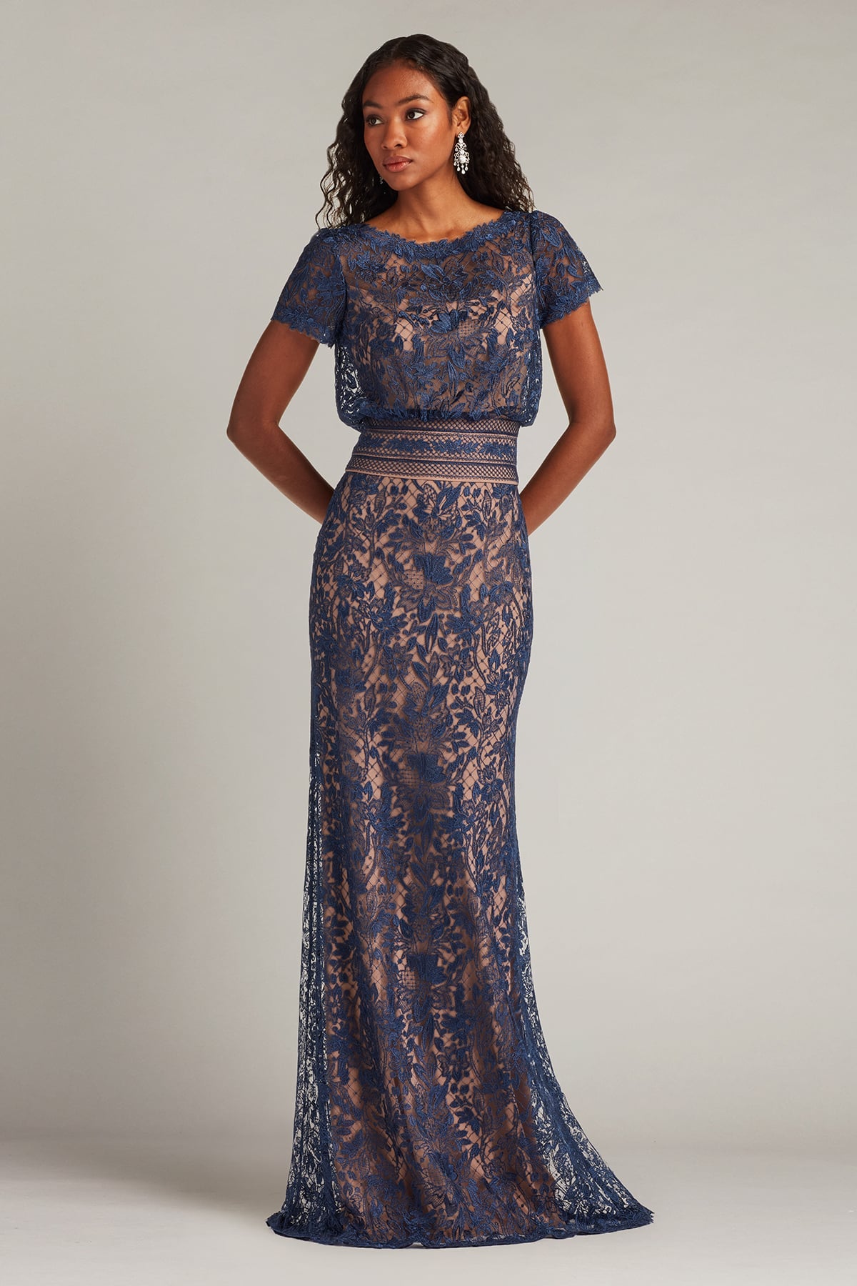 Mother of the Bride Dresses A Line Long Formal Lace Mother of the Bride Dress Navy/Nude