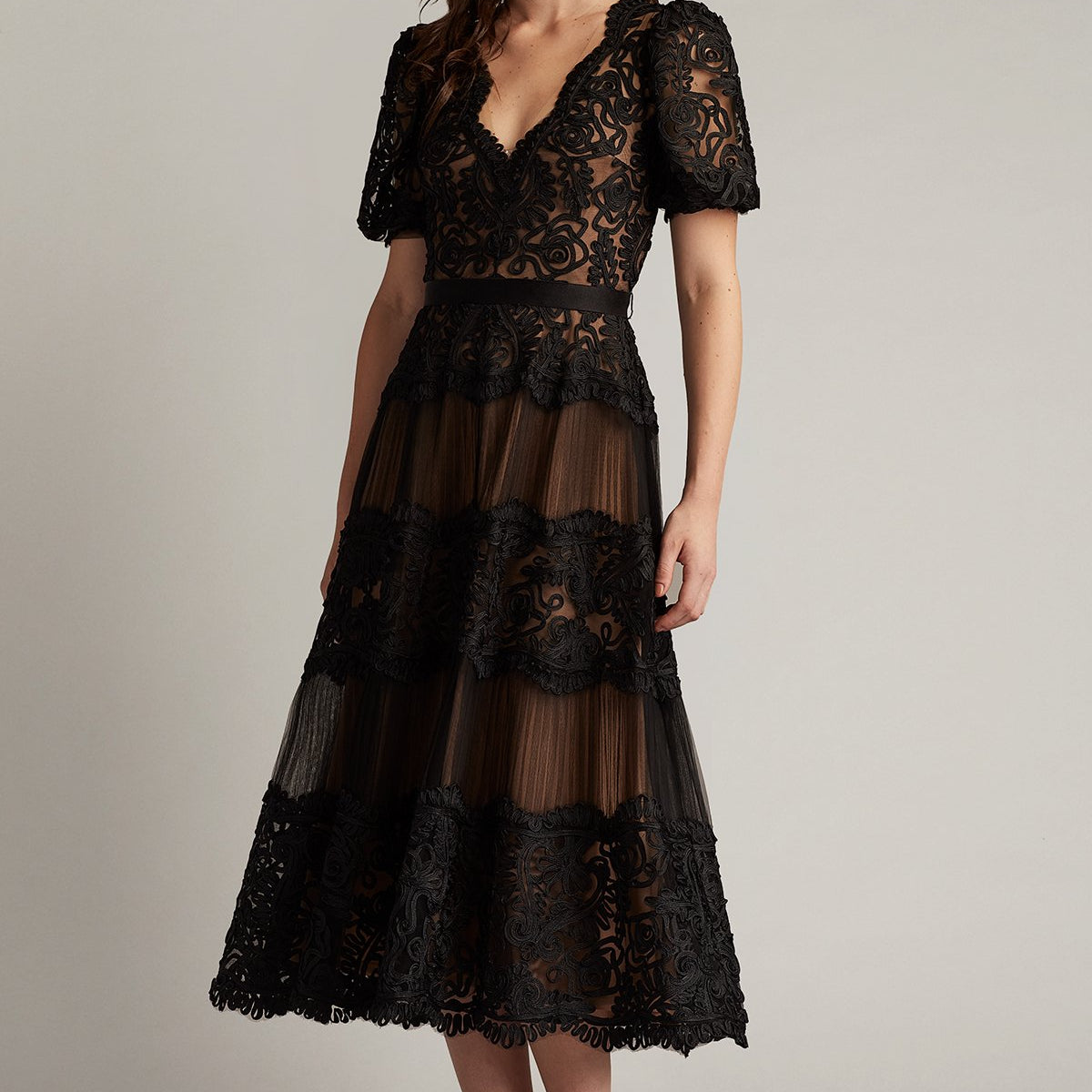 black midi casual dress A Line Sweetheart Neck Black Rhinestone Long Prom Dresses, Black Forma   jbydress