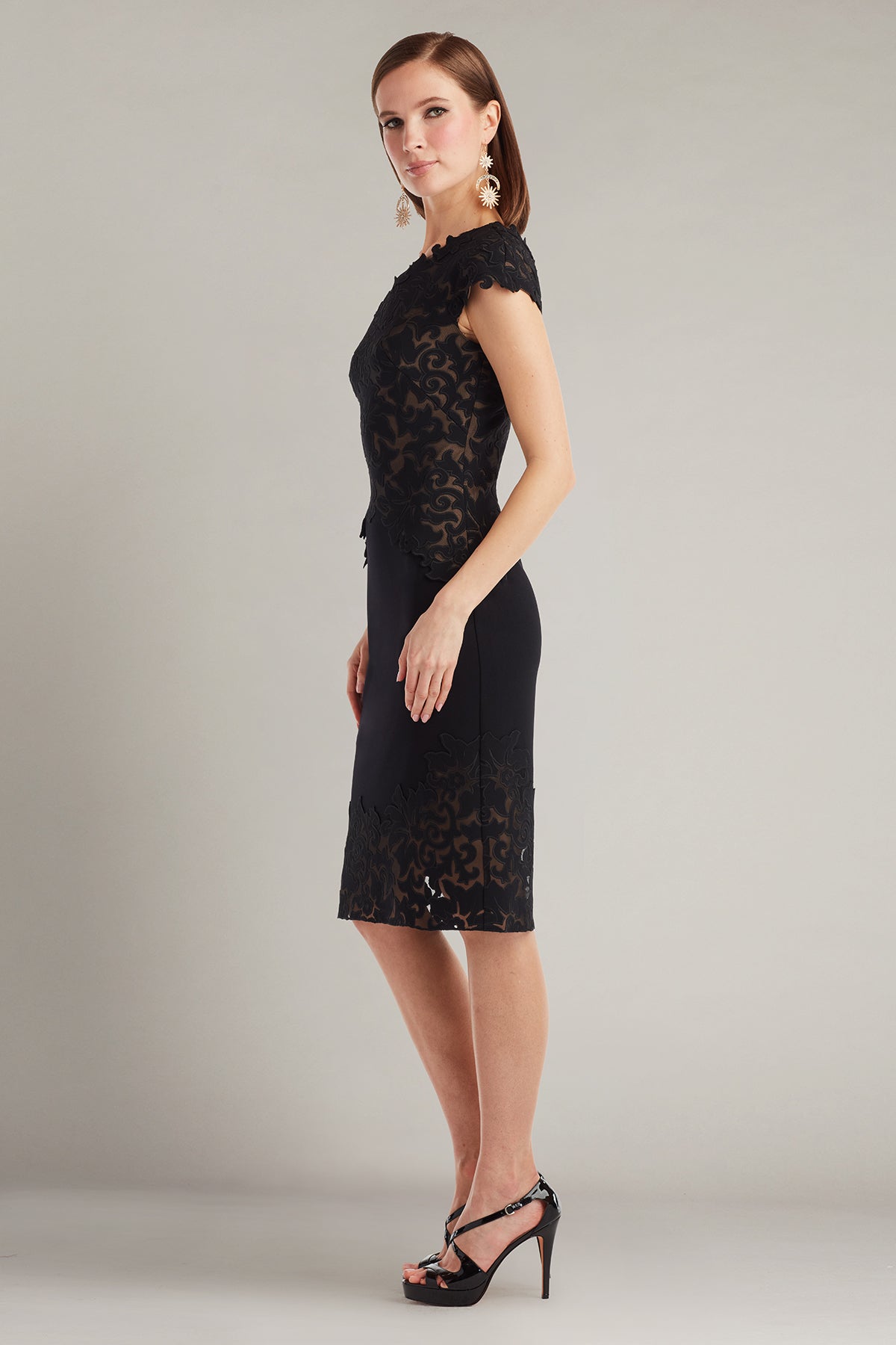 Cocktail Dresses Fitted Short Lace Cocktail Dress Black/Nude