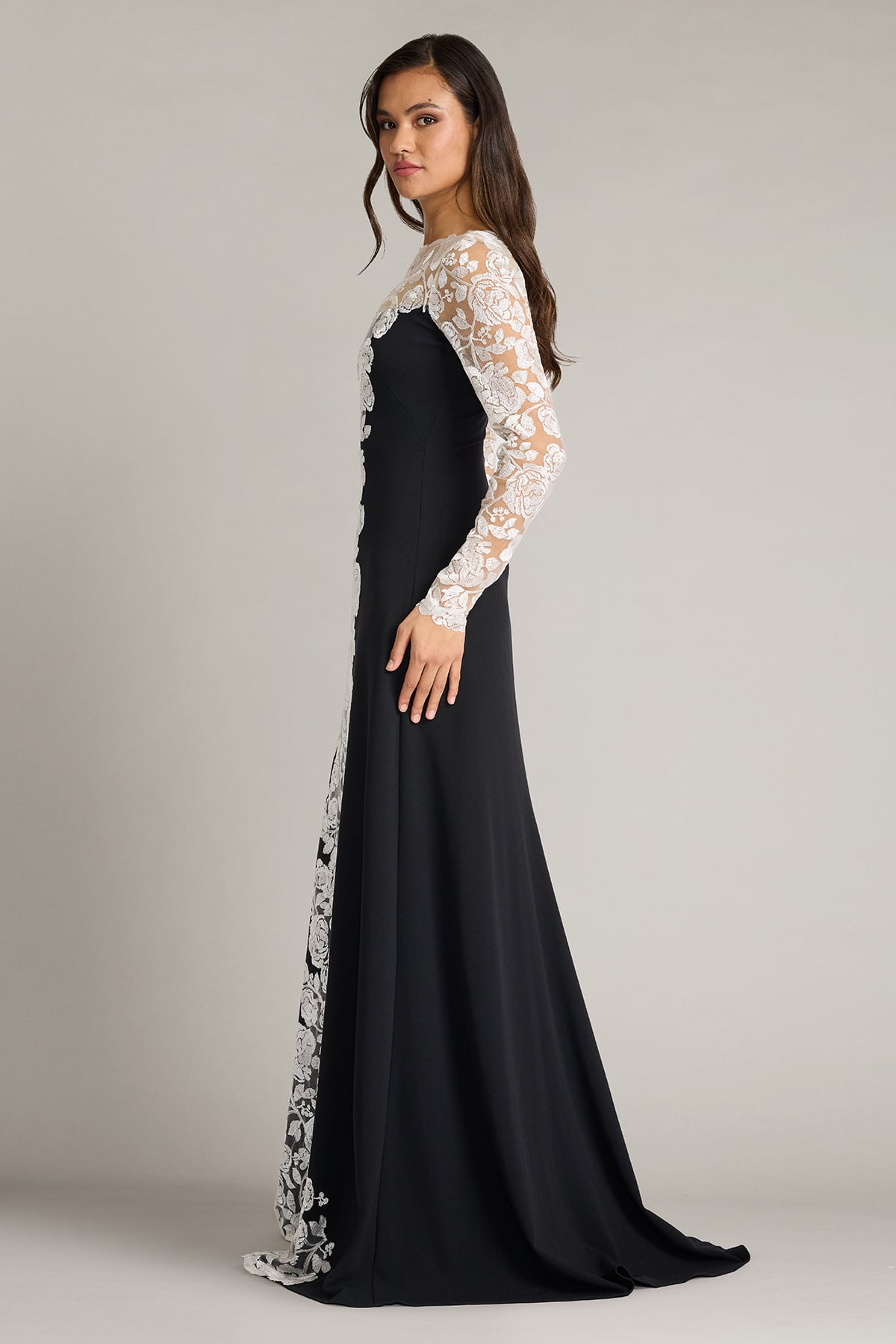 Mother of the Bride Dresses Long Sleeve Formal Fitted Lace Mother of the Bride Dress Tadashi Shoji CJH26127L Ivory/Black