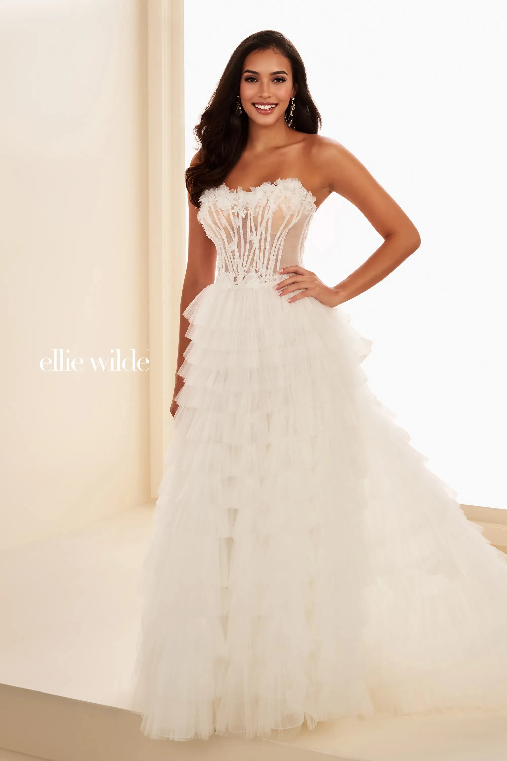 Prom Dresses Corset Beaded Bridal Ruffle Wedding Dress Diamond White