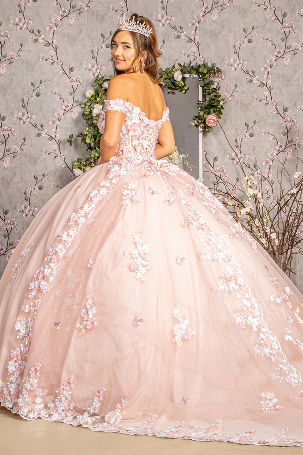 Quinceniera Dresses Applique Jewel Quinceanera Long Tail Ball Gown Blush