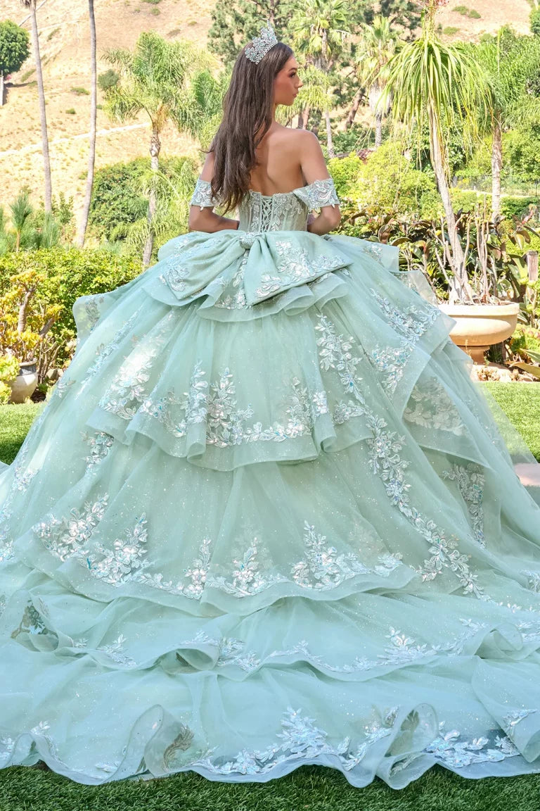 green emerald velvet dress Ball Gown Spaghetti Straps Green Long Formal Dresses Wedding Dress Qui –  SELINADRESS main image 0