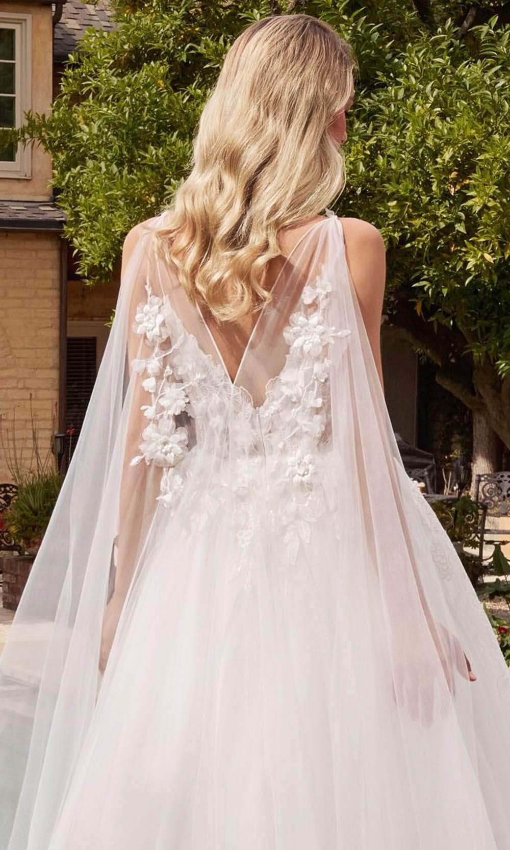 Sweetheart Floor-Length Tulle Wedding Ball Gown LaDivine S437W
