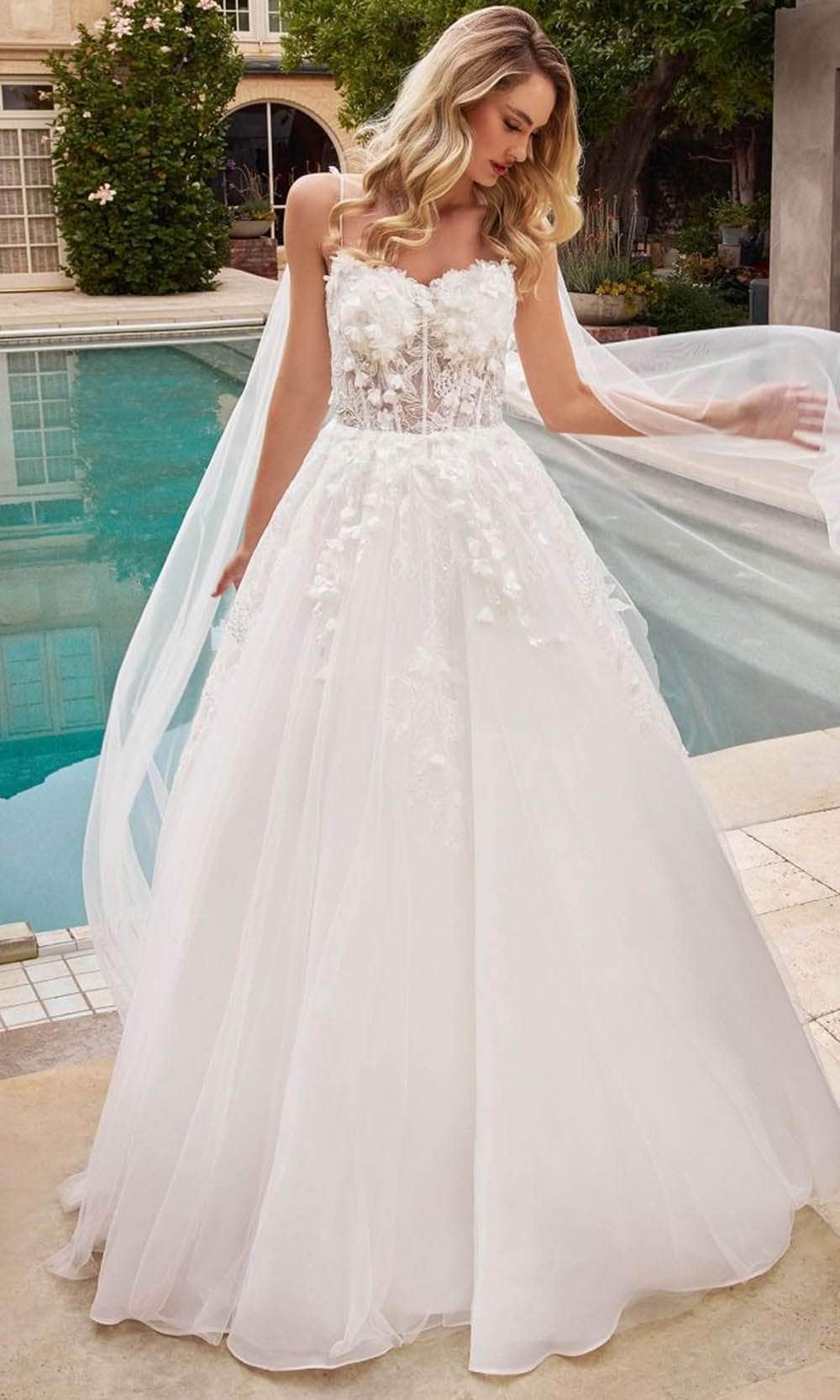 Sweetheart Floor-Length Tulle Wedding Ball Gown LaDivine S437W
