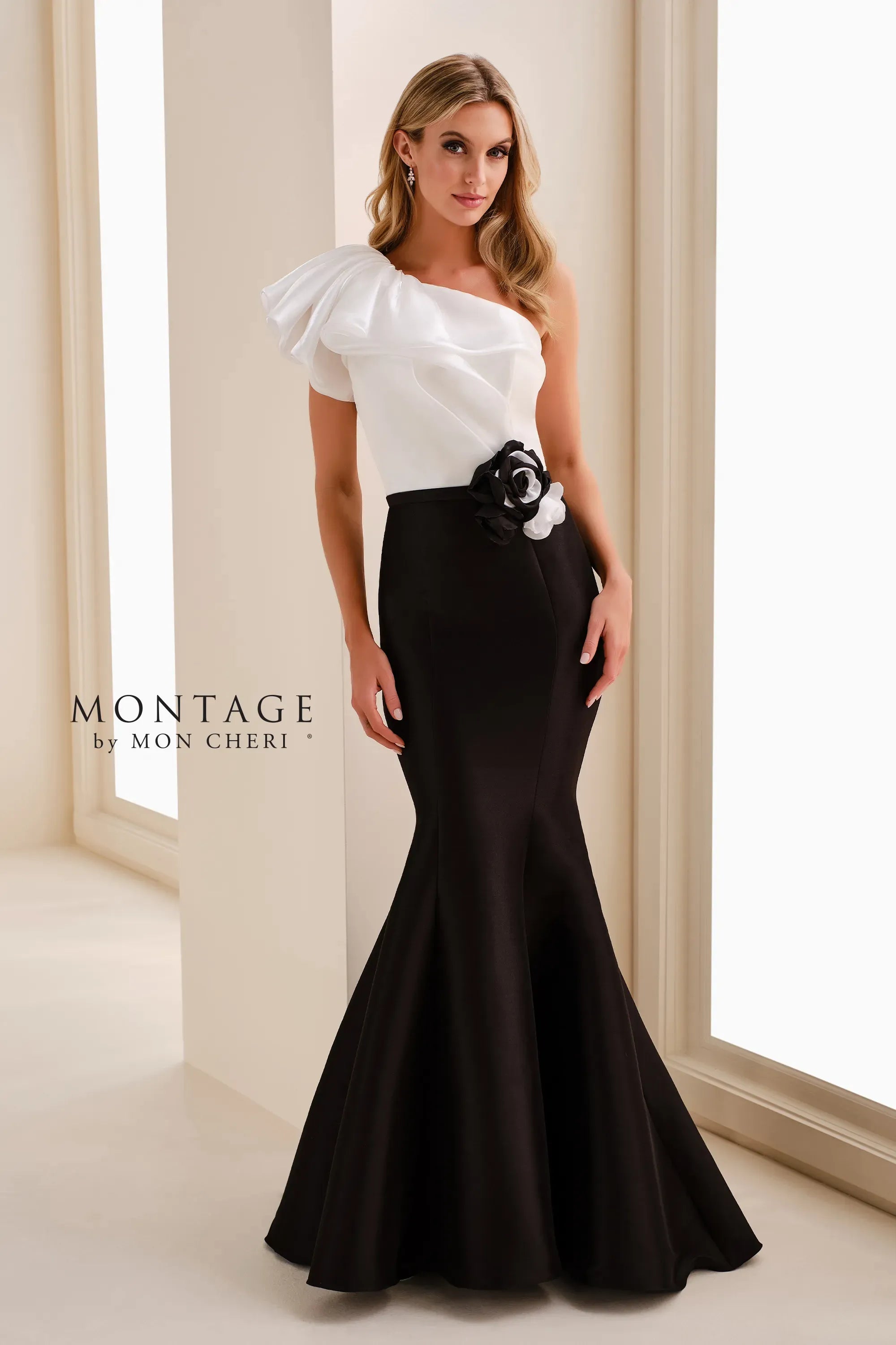 Formal Dresses Long Mermaid 3D Floral Applique Formal Dress Ivory/Black