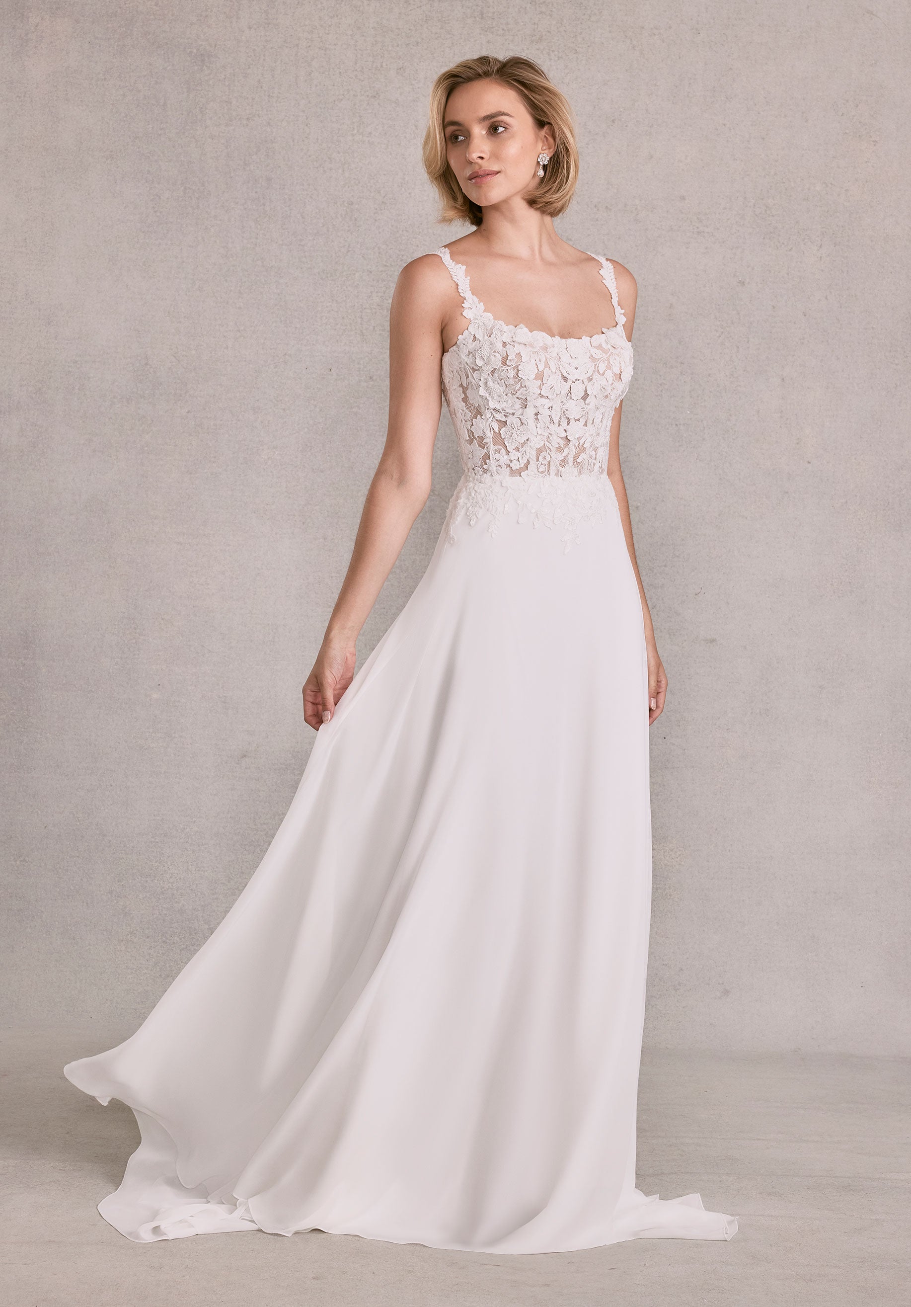 Wedding Dresses A Line Corset Long 3D Floral Applique Wedding Dress Ivory/Honey