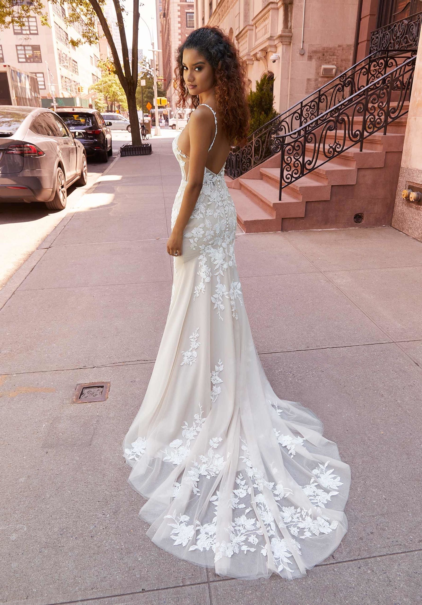 Wedding Dresses Long Mermaid Lace Wedding Bridal Gown MGNY Madeline Gardner New York 2511 Ivory/Cappuccino/Honey