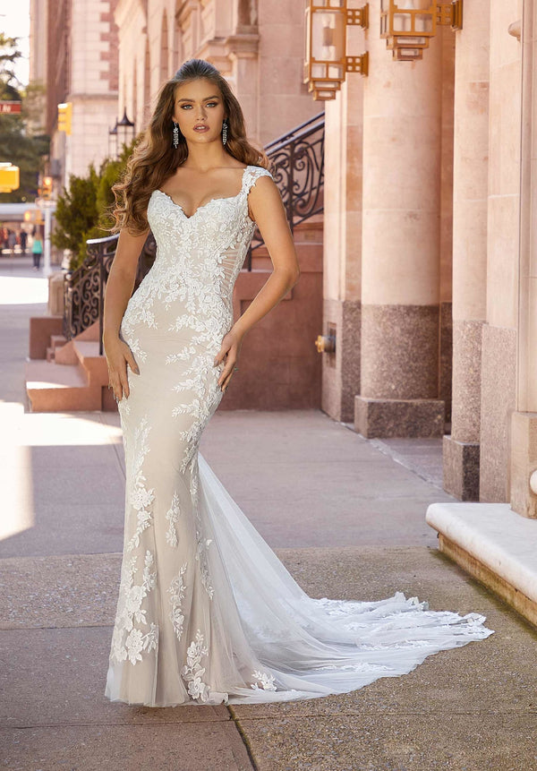 Long Bridal Fitted Lace Wedding Dress MGNY Madeline Gardner New York 2515