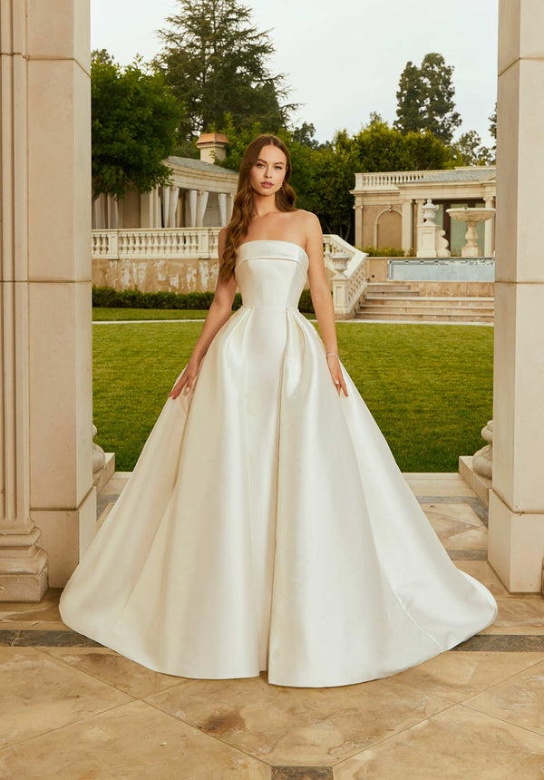 Long Wedding Bridal Gown MGNY Madeline Gardner New York 2656