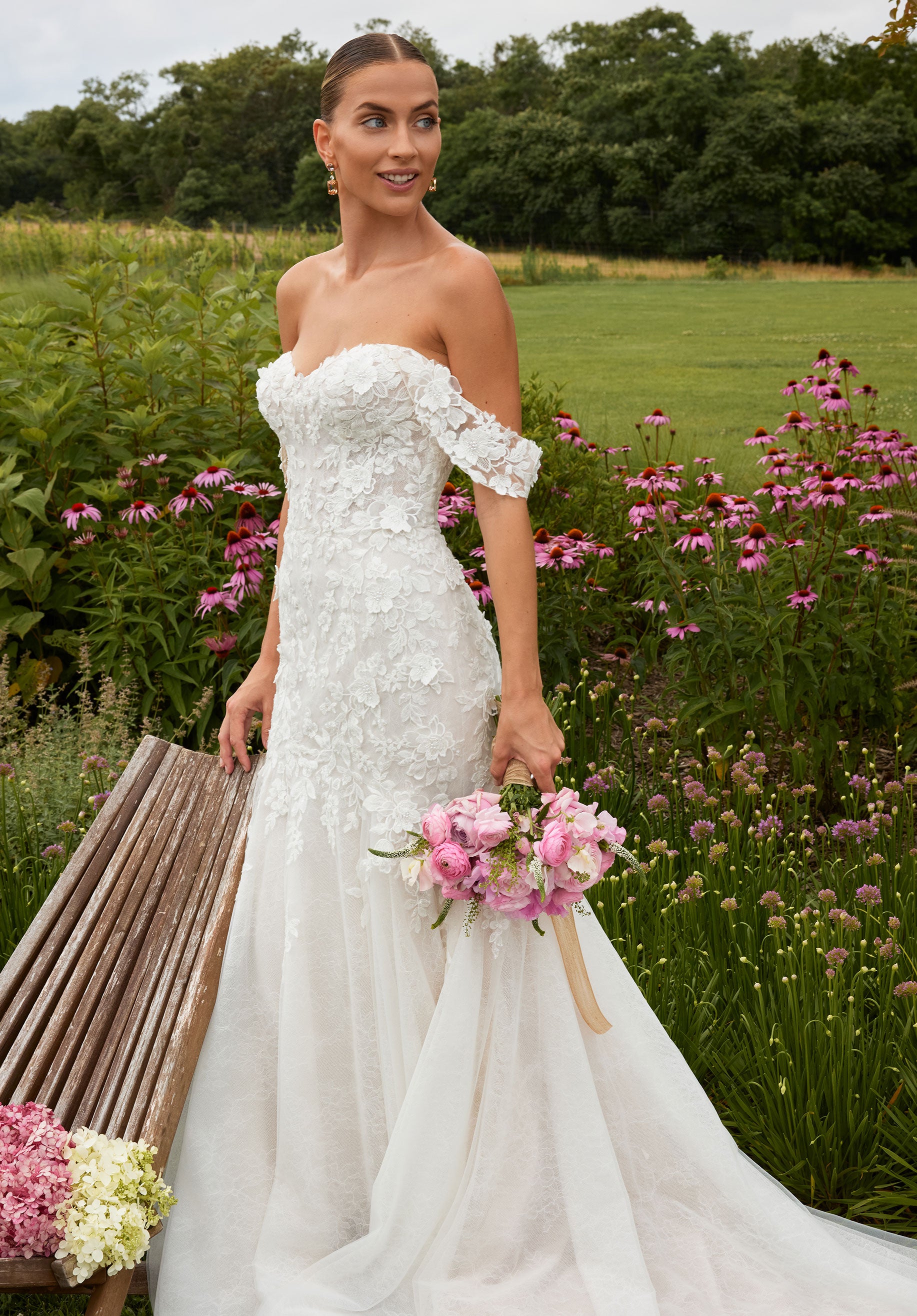 MGNY Madeline Gardner New York 2718 Long Beaded Lace Applique Wedding Dress - Ivory/Sand/Honey / 12 MGNY Madeline Gardner New York 2718 Long Beaded Lace Applique Wedding Dress - Ivory/Sand/Honey / 12