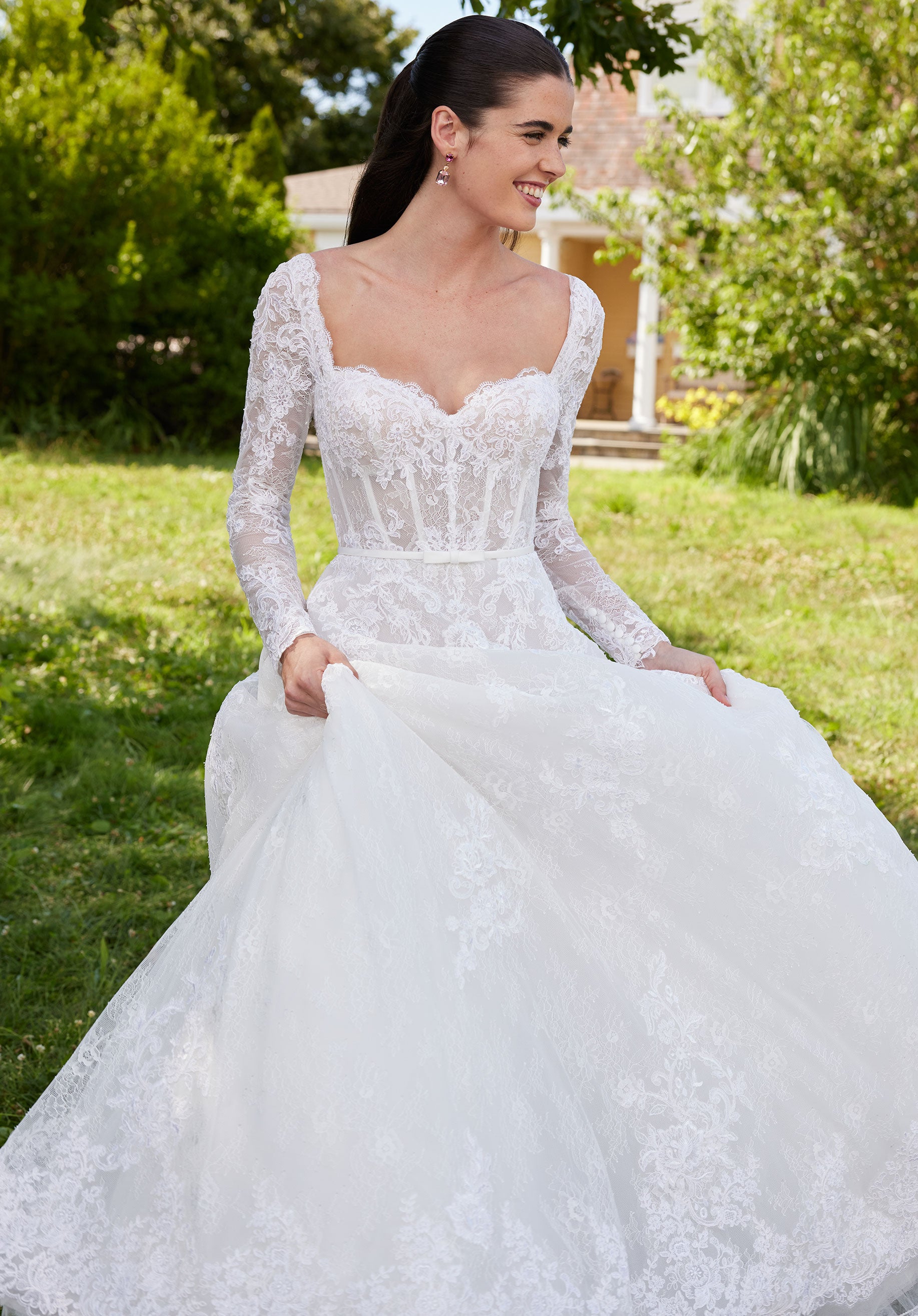 MGNY Madeline Gardner New York 2750 Long Ball Gown Lace Wedding Dress - Ivory/Honey / 10 MGNY Madeline Gardner New York 2750 Long Ball Gown Lace Wedding Dress - Ivory/Honey / 10