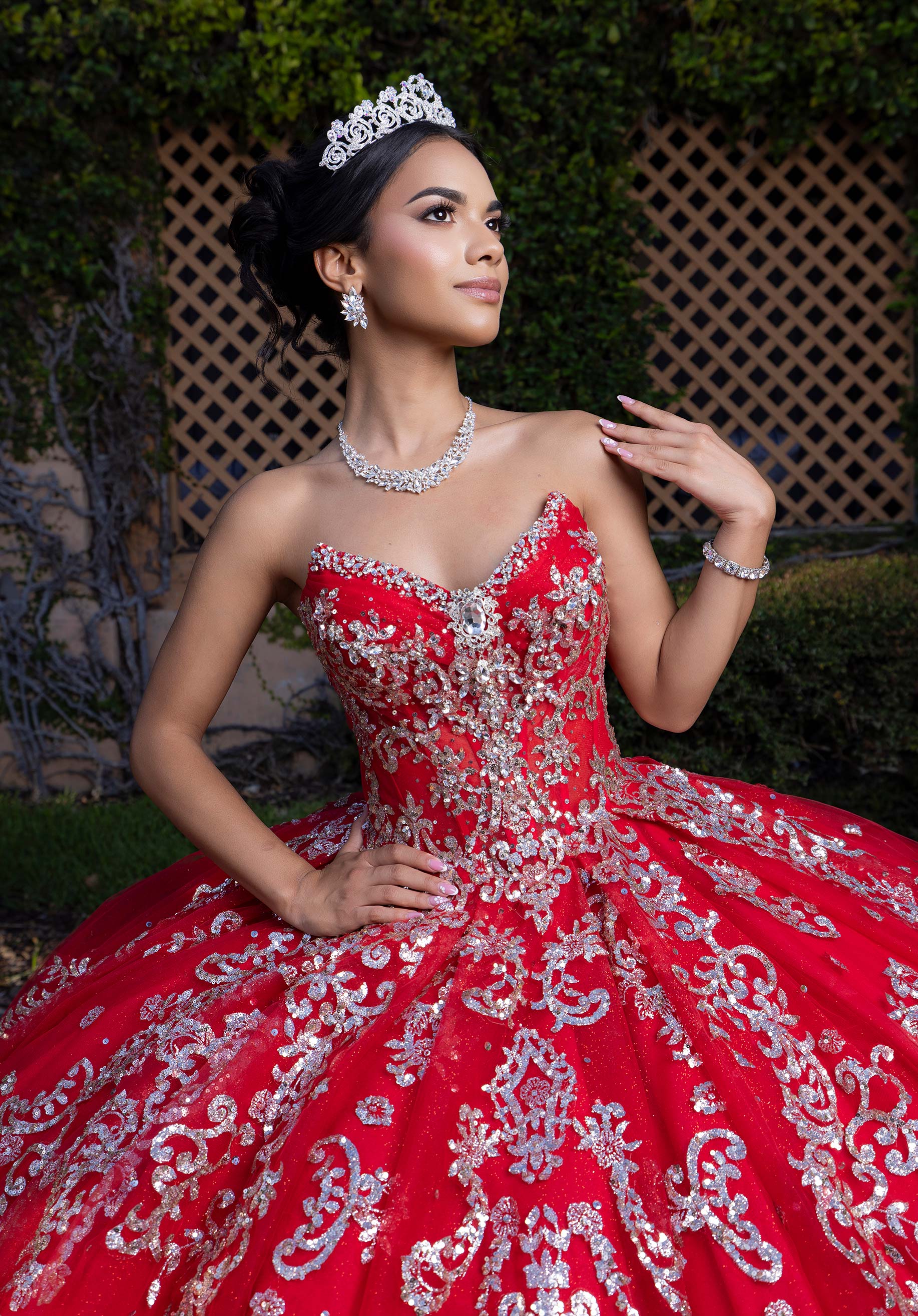 Strapless Curved Neck Floor-Length Tulle Quinceañera Ball Gown MGNY Madeline Gardner New York 4080008