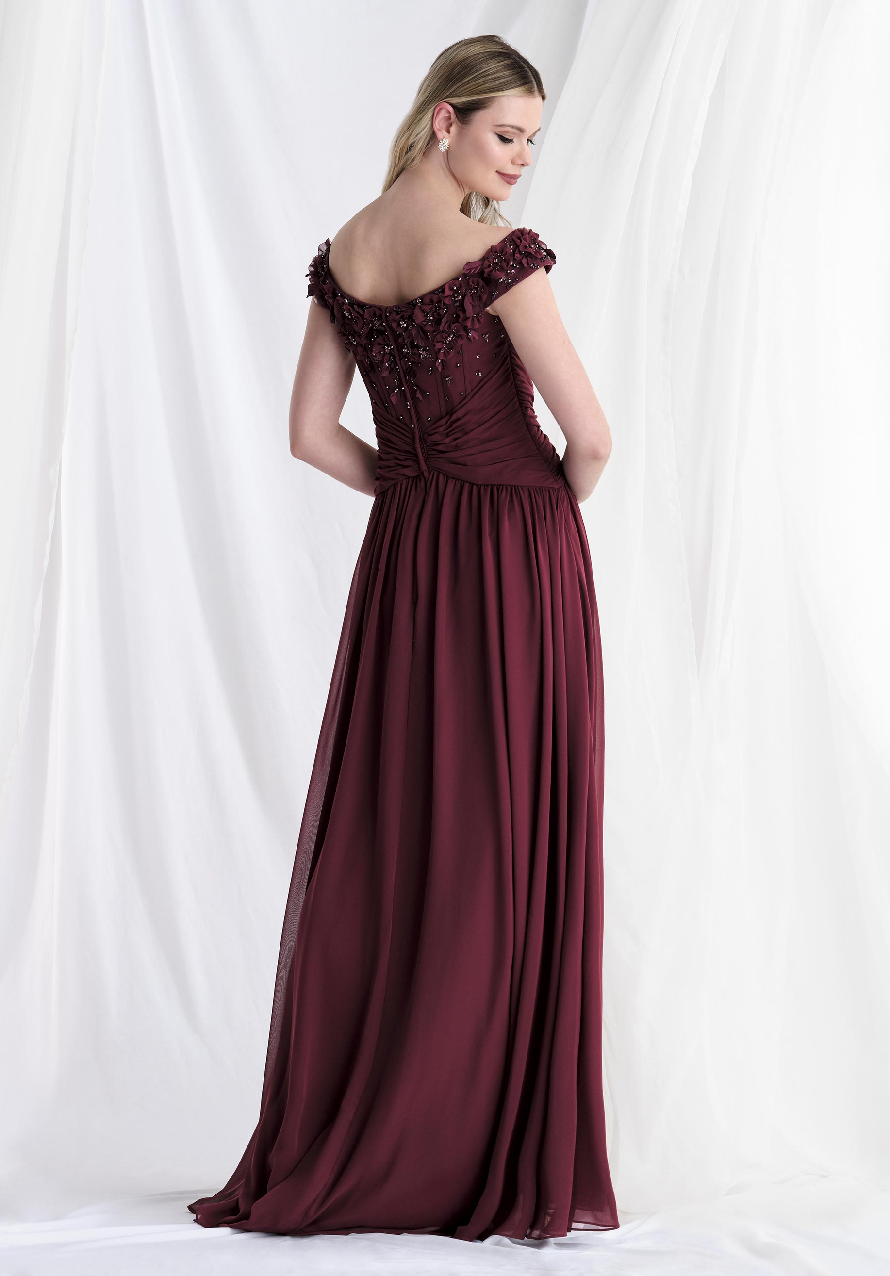 Formal Dresses Floral Applique Beaded Long Formal Dress Bordeaux