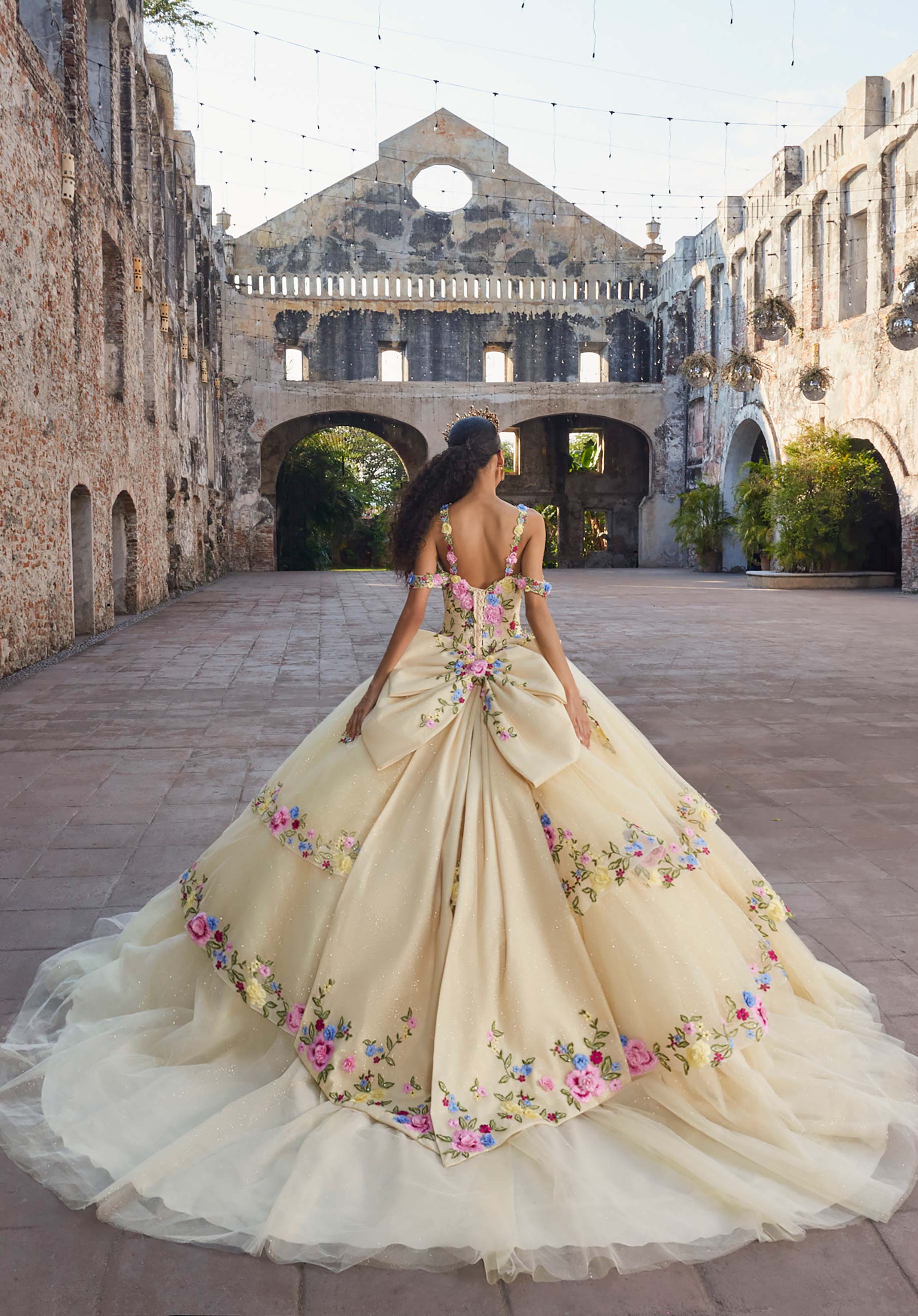 Sweetheart Floor-Length Tulle Quinceañera Ball Gown MGNY Madeline Gardner New York 89545