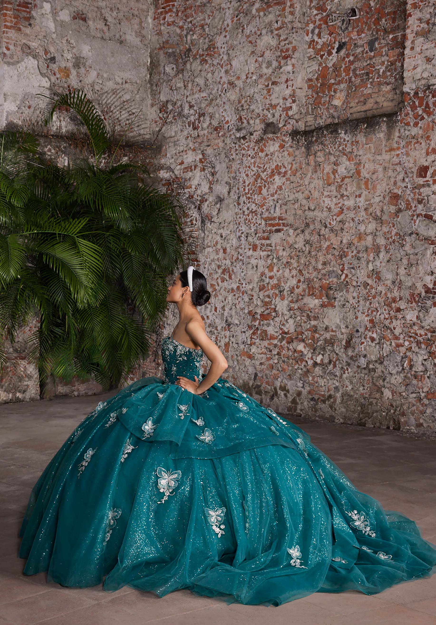 Sweetheart Floor-Length Tulle Quinceañera Ball Gown MGNY Madeline Gardner New York 89548