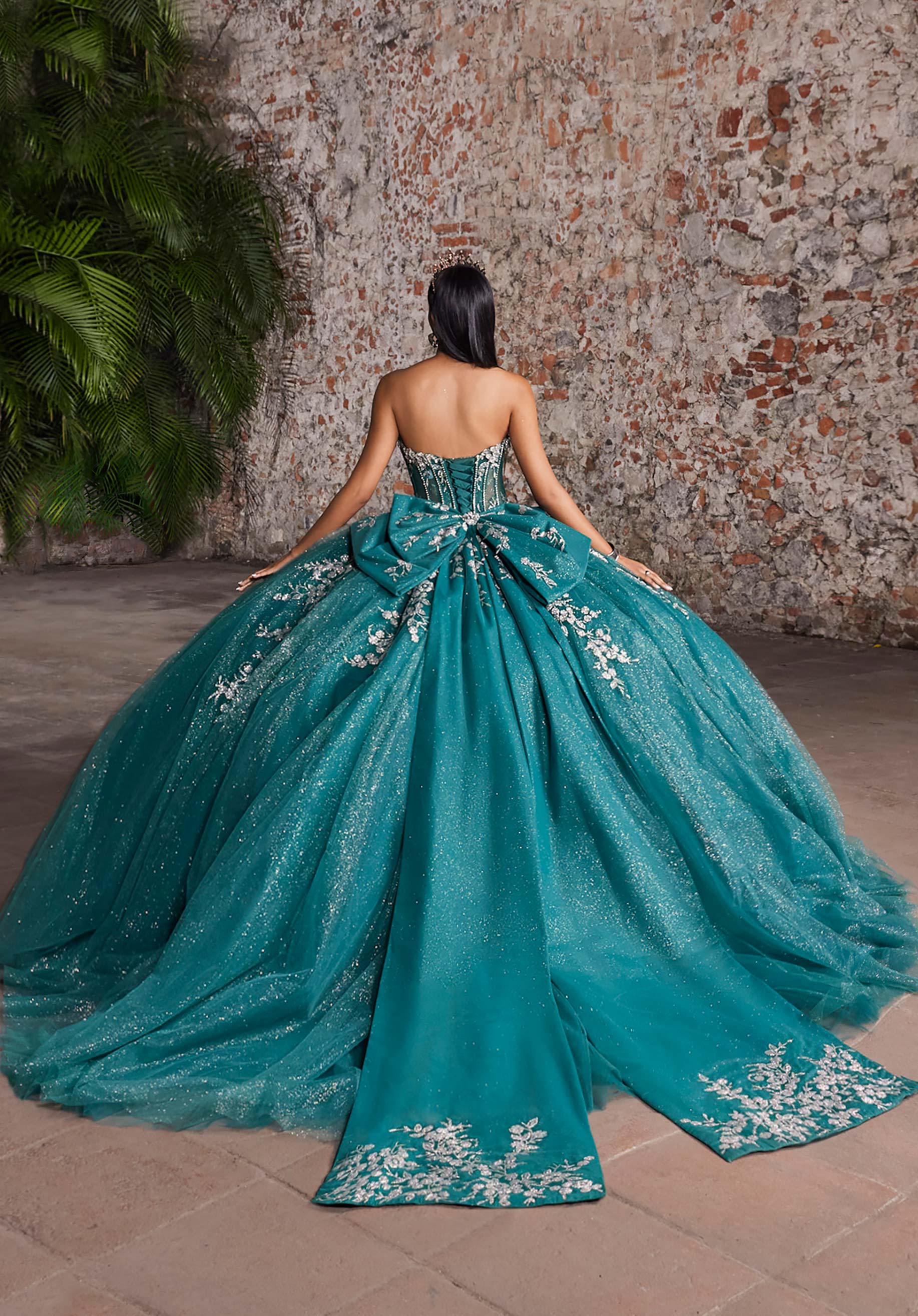 Strapless Curved Neck Floor-Length Tulle Quinceañera Ball Gown MGNY Madeline Gardner New York 89563