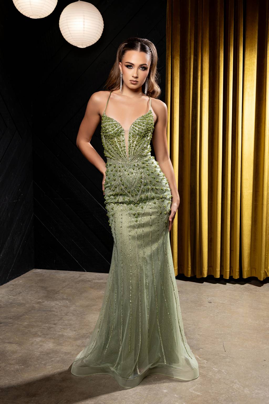 V-Neck Floor-Length Tulle Prom Sheath Column May Queen RQ8212