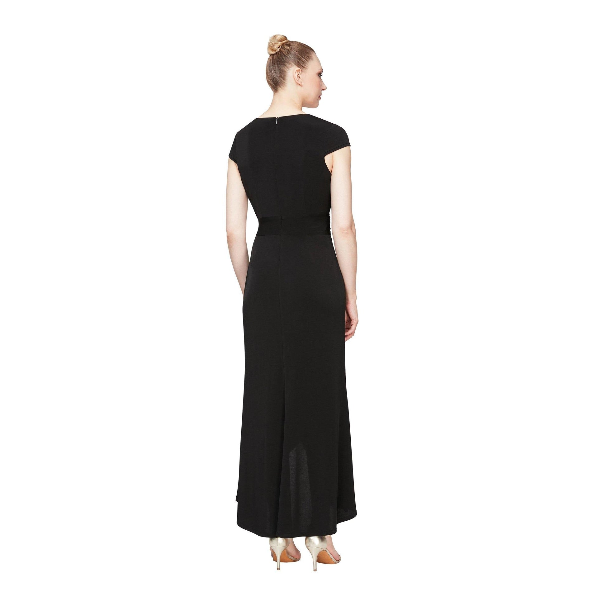 SL Fashions 9135184 Long Formal Dress