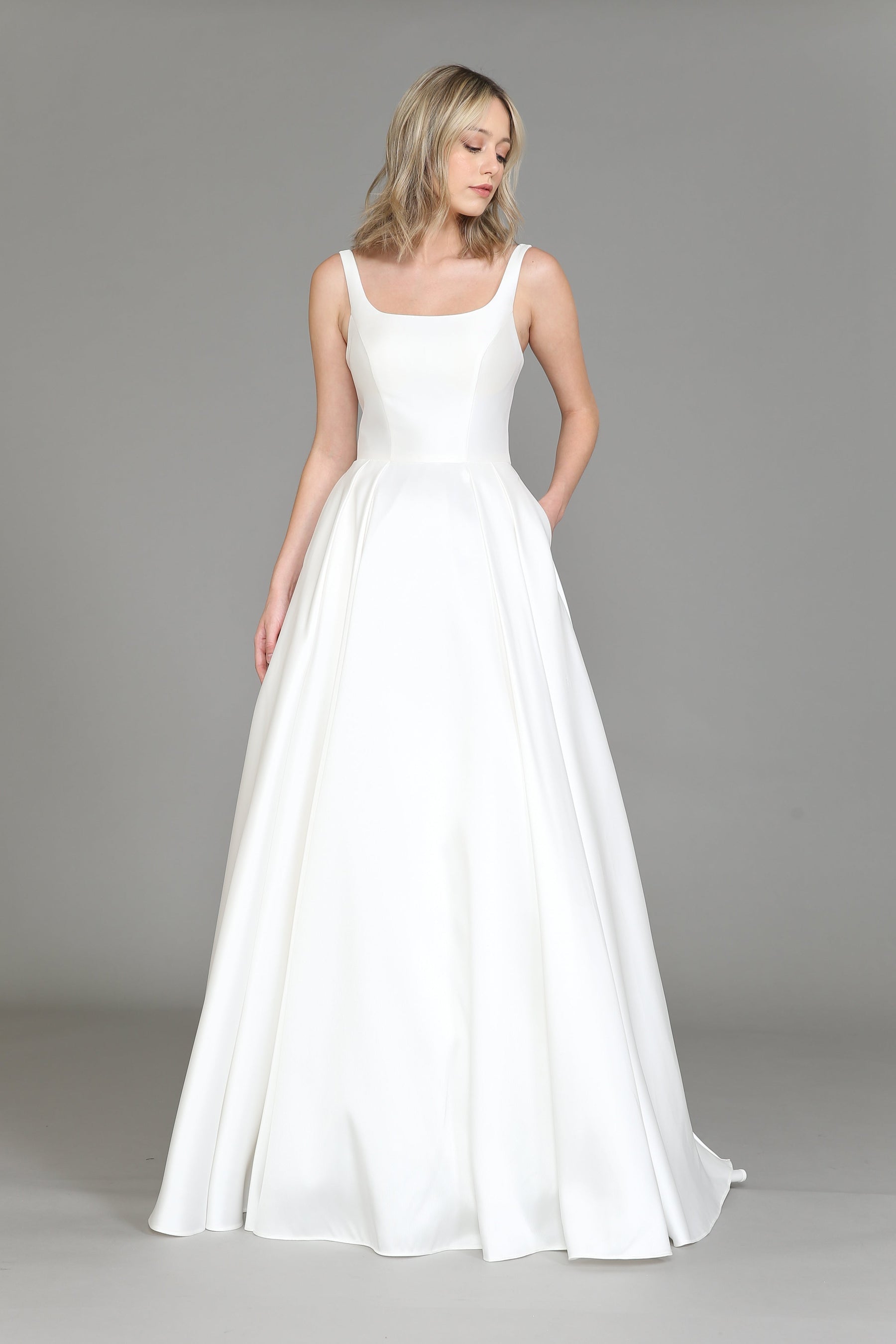 Off White Square Neck Floor Length Satin Wedding Gown with Lace Up Back A-line Dress Poly USA 8528