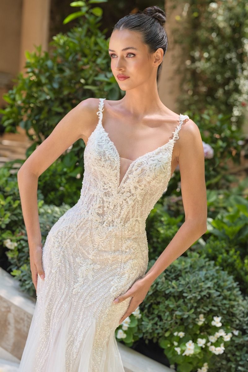 Wedding Dress Long Fitted Floral Applique Bridal Wedding Dress Off White
