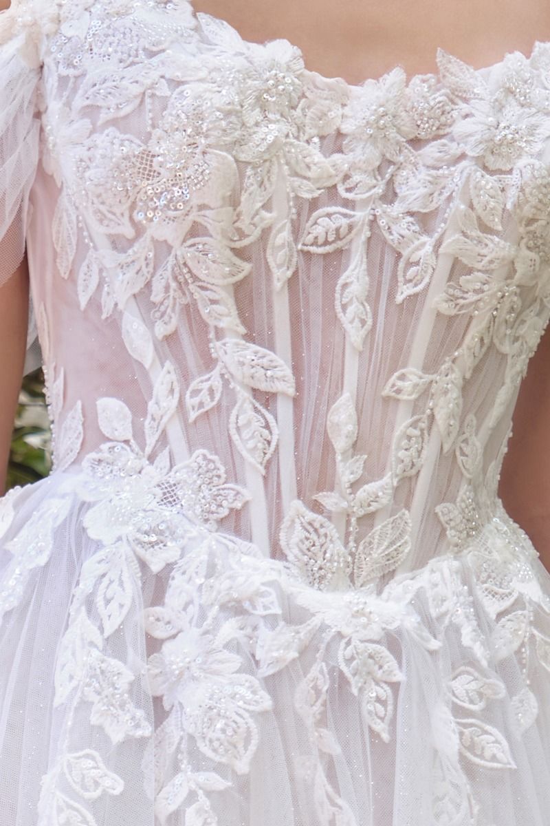 Wedding Dresses Long Bridal Lace Applique A Line Wedding Dress Off White