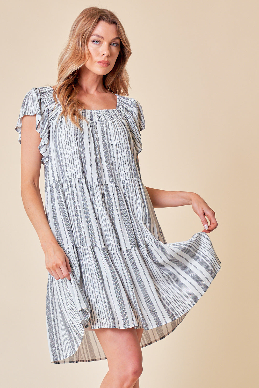 Cocktail Dresses Short Sleeve Square Neckline Mocked Tiered Dress Black/White