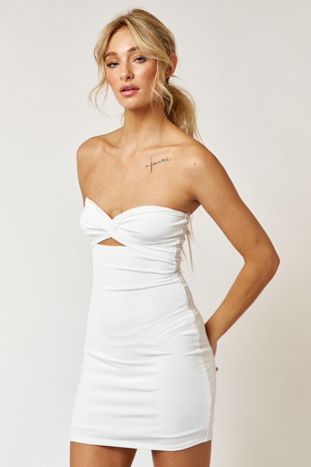 Cocktail Dresses Short Strapless Satin Bodycon Mini Dress Off White