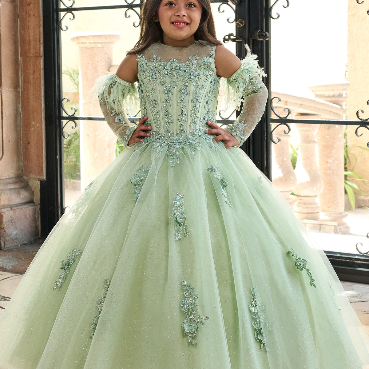 white cocktail dress for bride Short Floral Appliqué Wedding with Corset Bodice and Straps – Bridal Mini Dress Plus Size Size 26W Size:LRG square 145cm x 145cm timeless collection Queen Anna doll from Luxurious satin with a