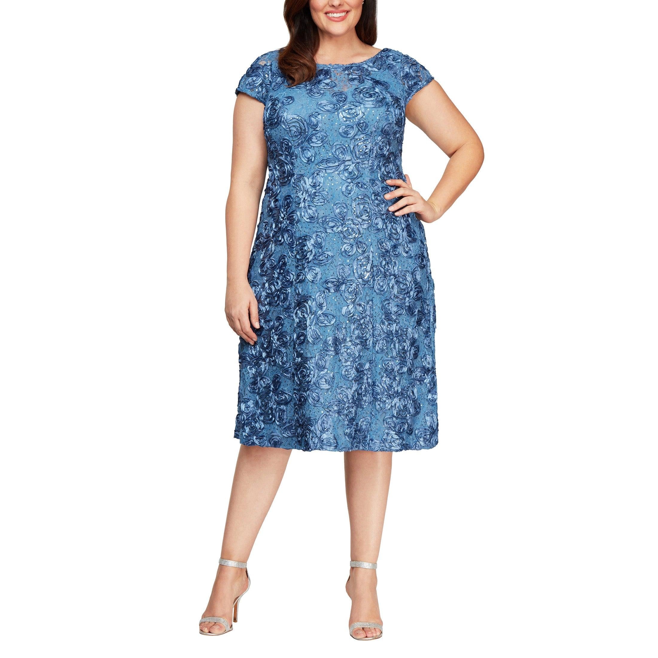 Alex Evenings Plus Audrey Rosette Lace Short Dress Champagne / 20W Alex Evenings Plus Audrey Rosette Lace Short Dress Champagne / 20W