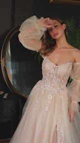 Enchanting Cinderella Divine CD997: A Tapestry of Lace and Glitter