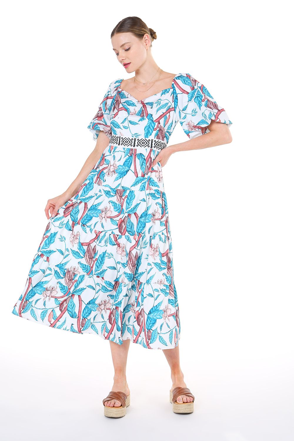 Short Puff Sleeve Sweetheart Neckline Midi Dress