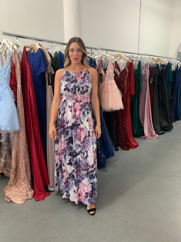 sample of formal dress Attire Elephant's Trunk Mother The Bride Dresses The Bride Dresses Jasmine Dresses Evening Dress down a masterfully configured bodice that hints at the illusion of bare skin below the scoop neck Sample Sale | Red Star