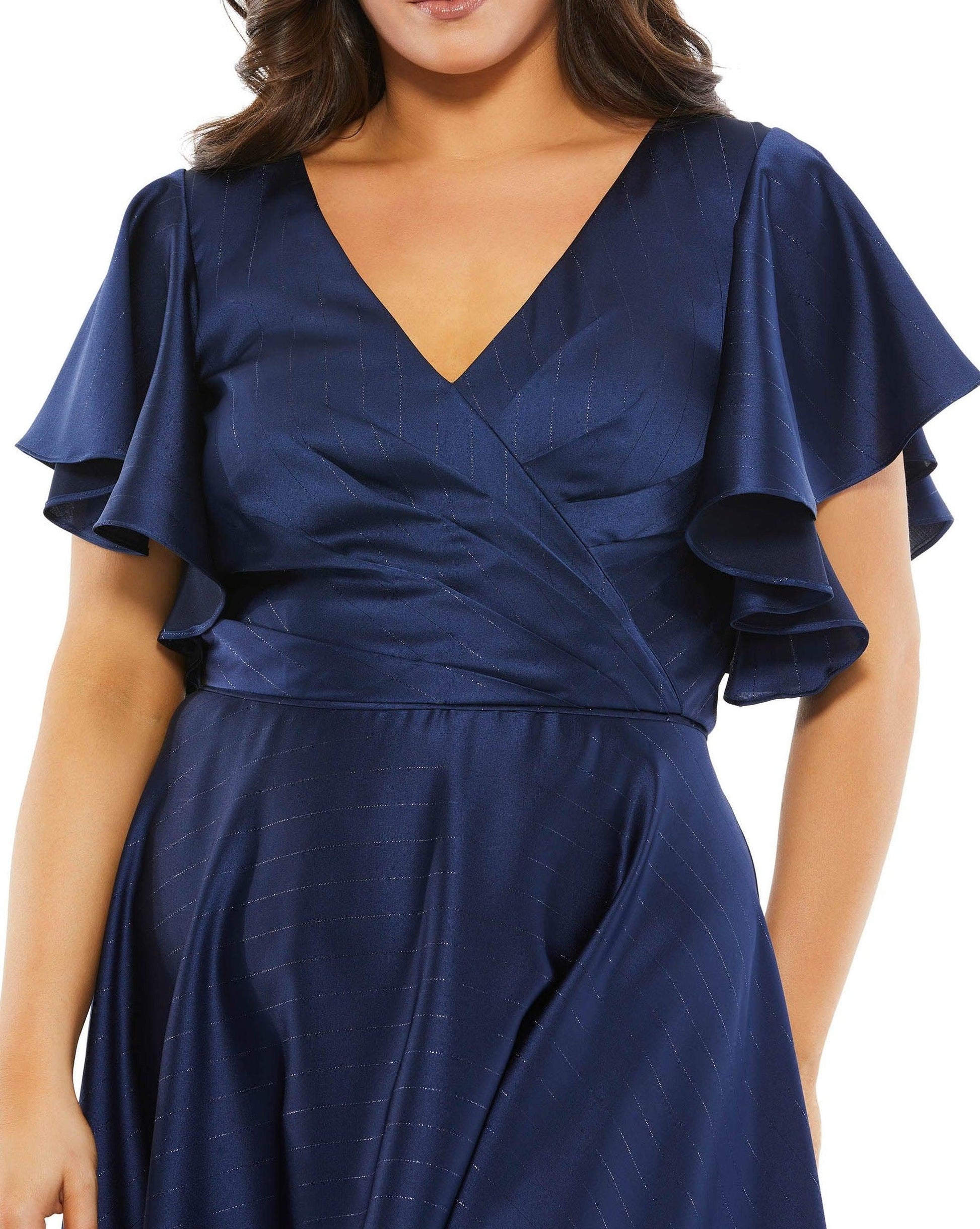 Mac Duggal 49500 Plus Size Short Metallic Dress