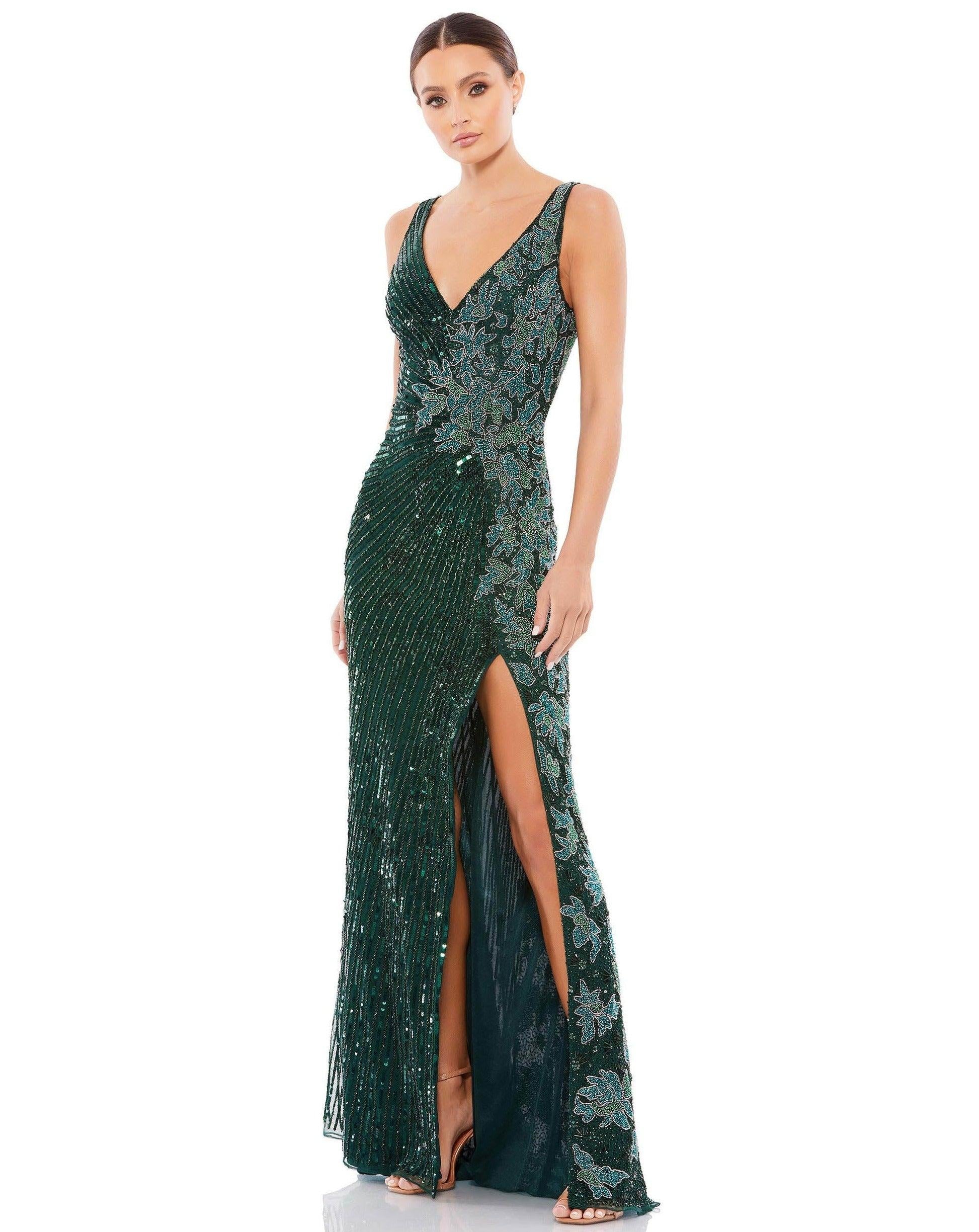 Mac Duggal - Gold Beaded Floral Sleeveless Gown - US 6 Mac Duggal - Gold Beaded Floral Sleeveless Gown - US 6
