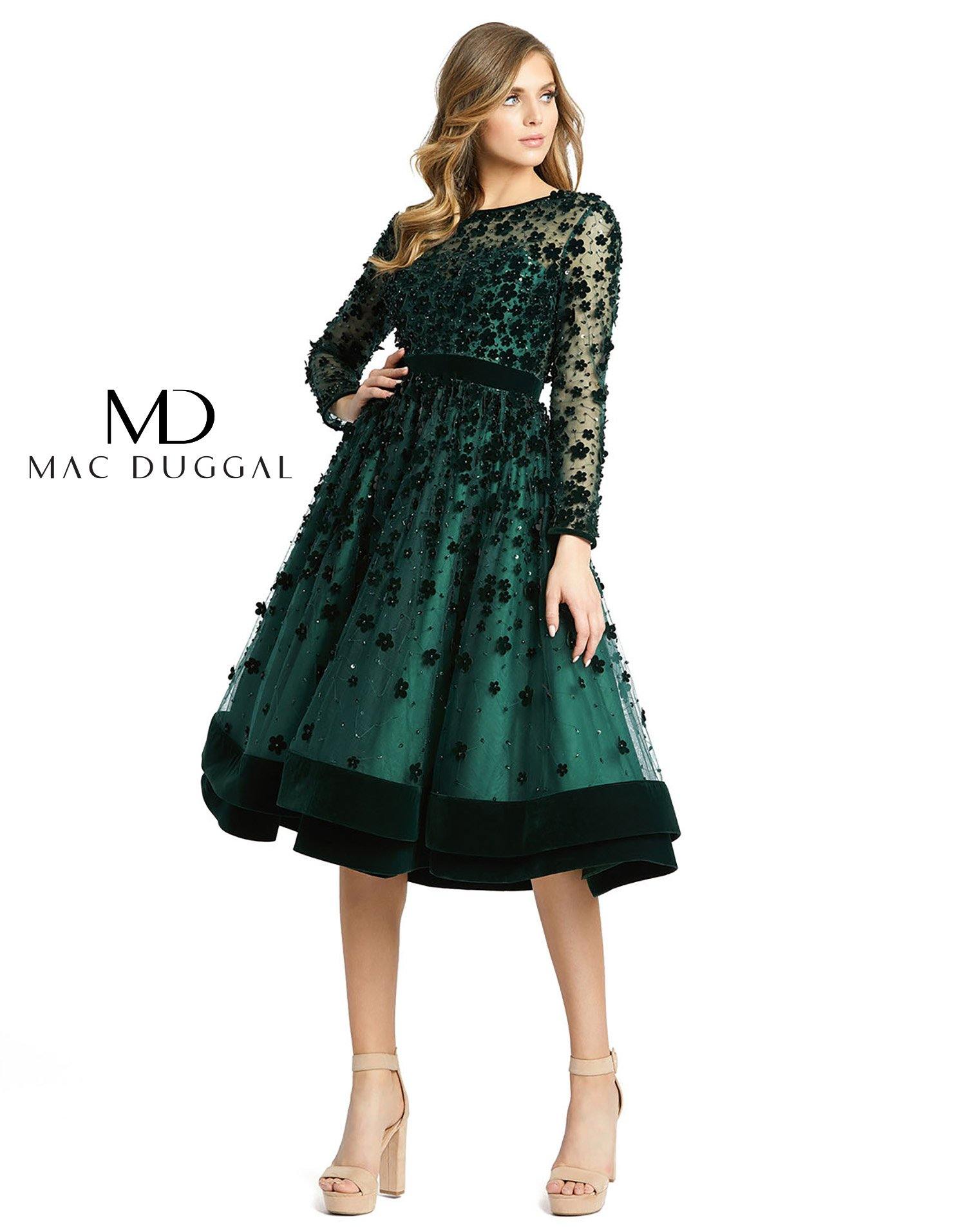 Mac Duggal - Green Embellished Long Sleeve Velvet Trim A-Line Midi Dress - US 6 Mac Duggal - Green Embellished Long Sleeve Velvet Trim A-Line Midi Dress - US 6