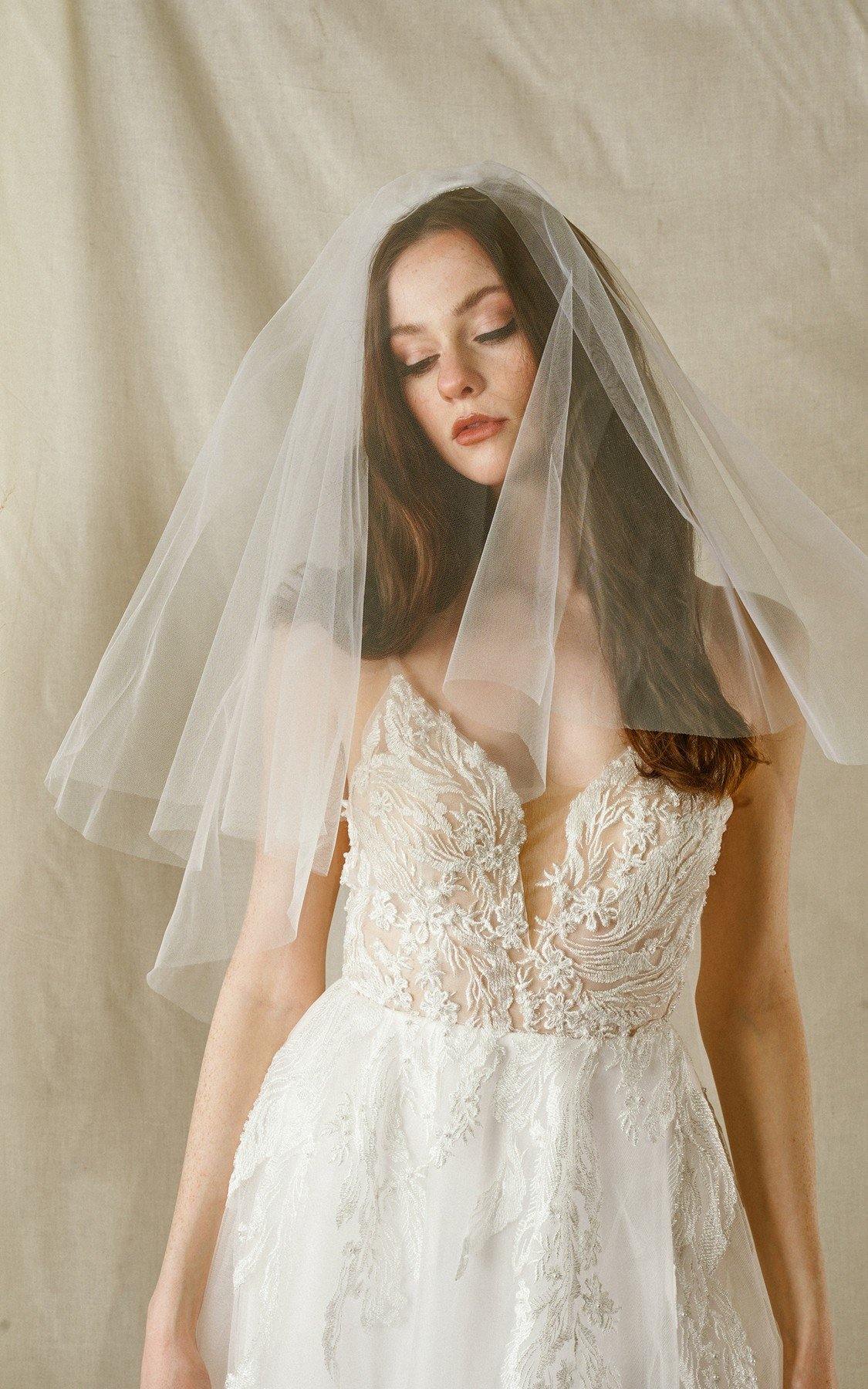 Simple Wedding One Layer Bridal Veil - The Dress Outlet