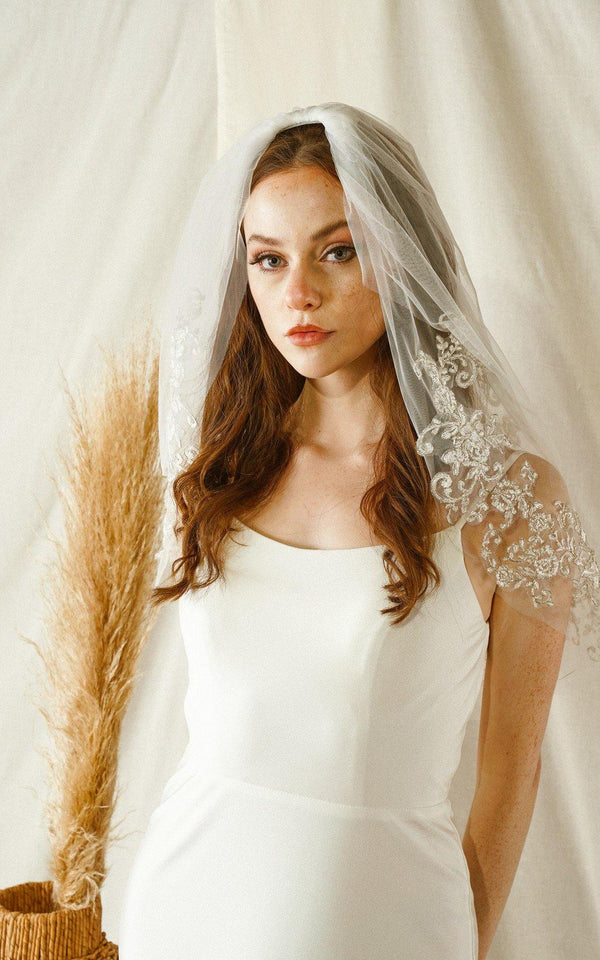 Two Layers Wedding Veil Short Waist Length