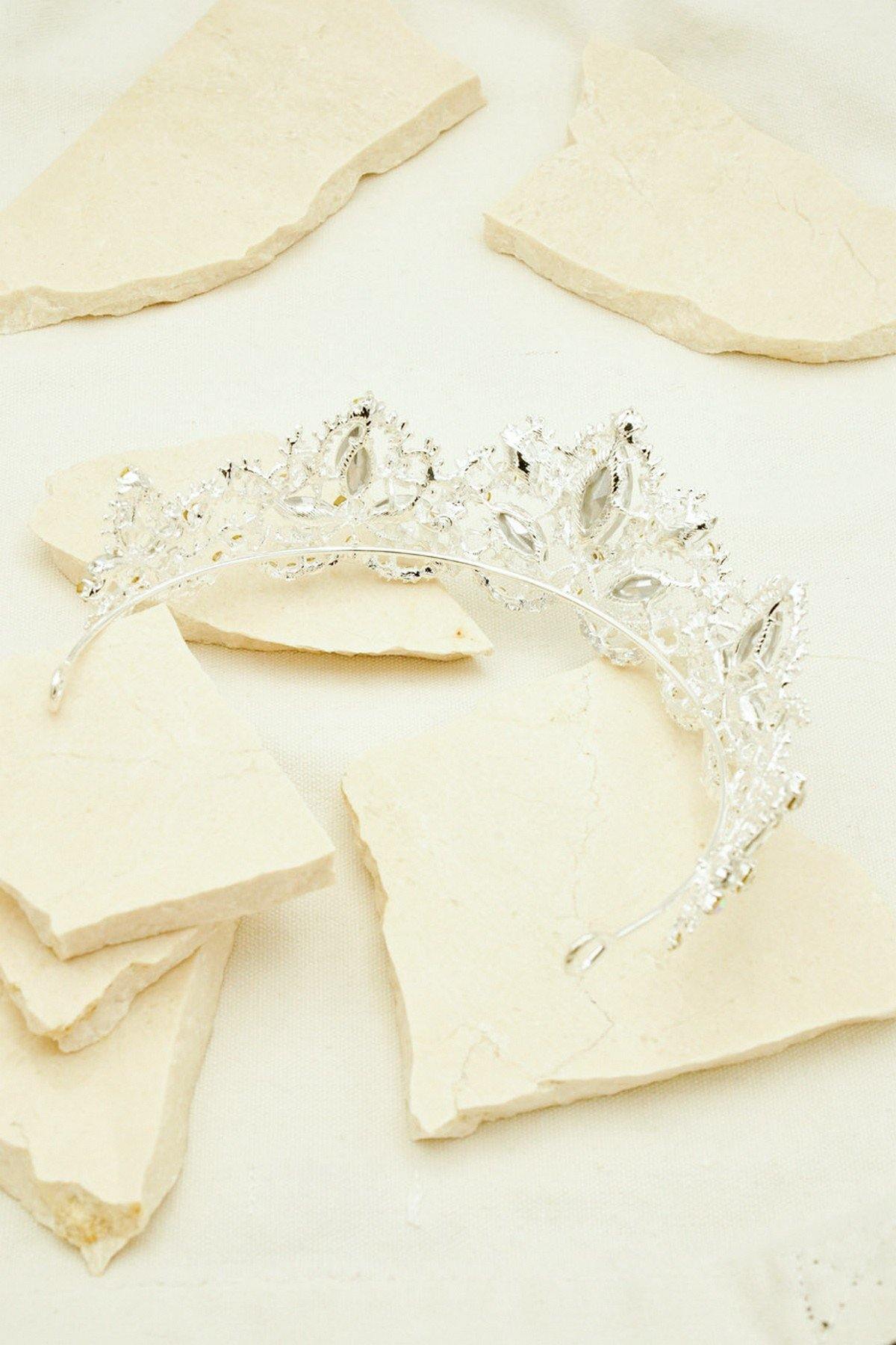 Wedding Crystal Embellish Leaves Tiara Crown